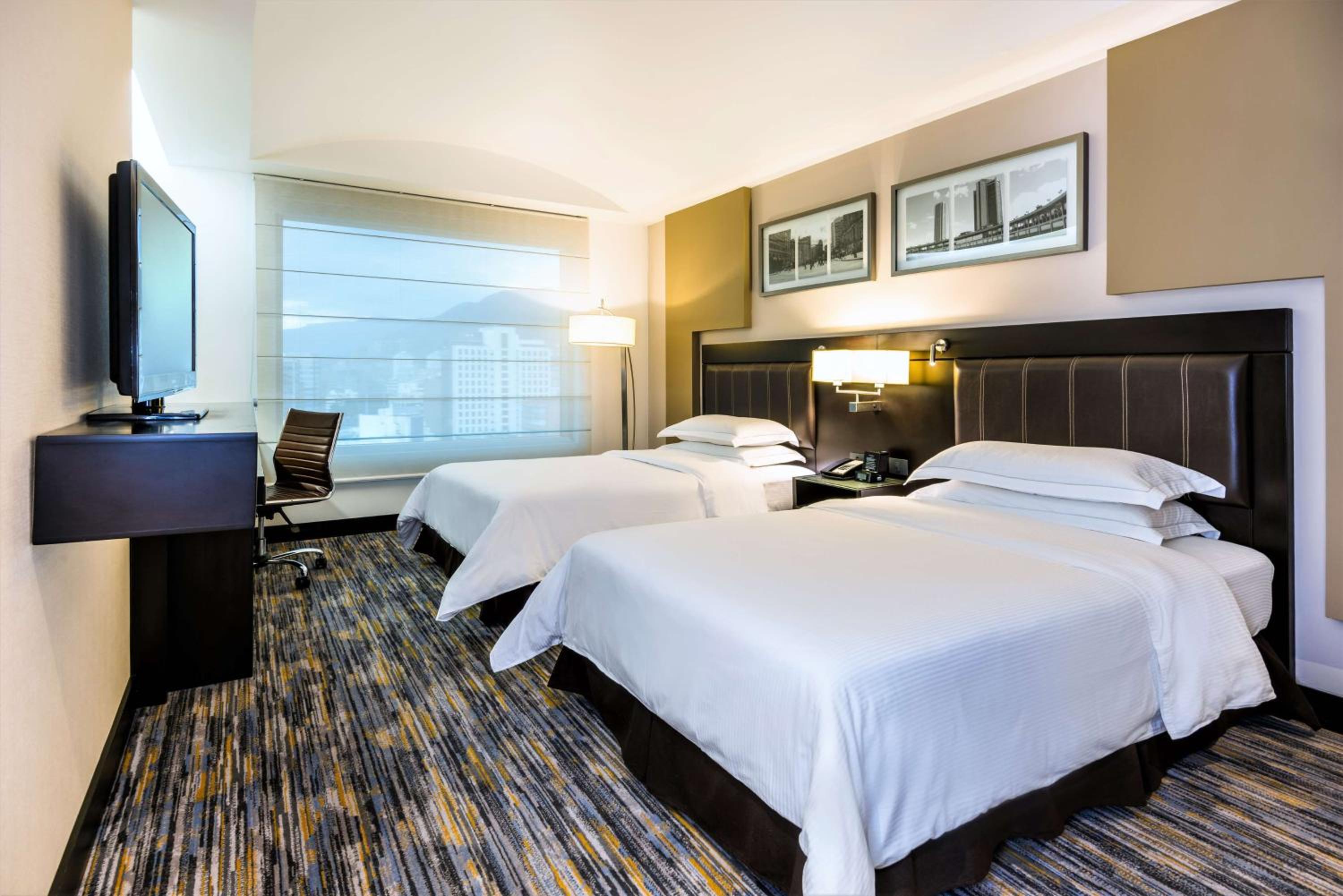 Double Room with Two Double Beds - Photo 7