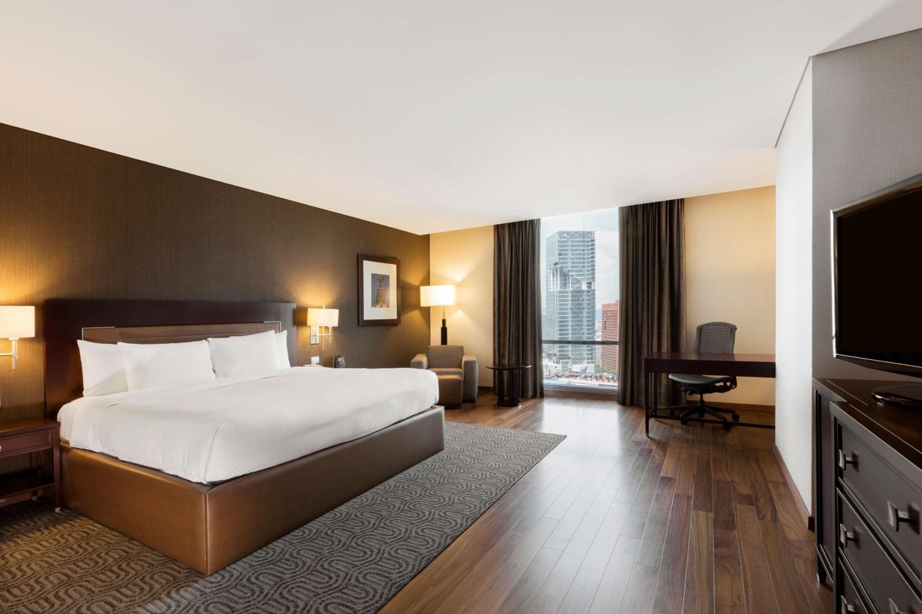 Executive King Room - Photo 1