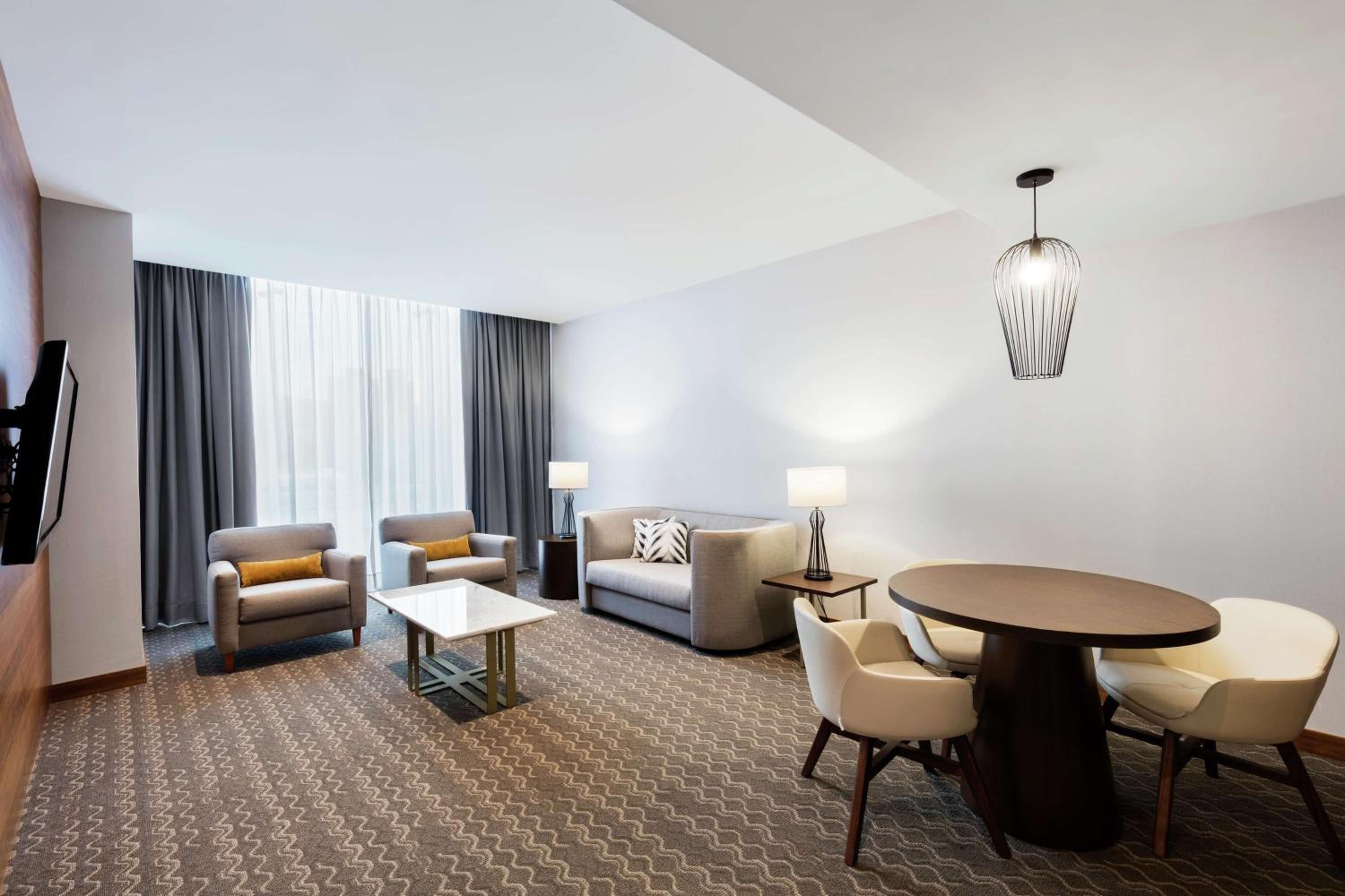 King Suite - Photo 4