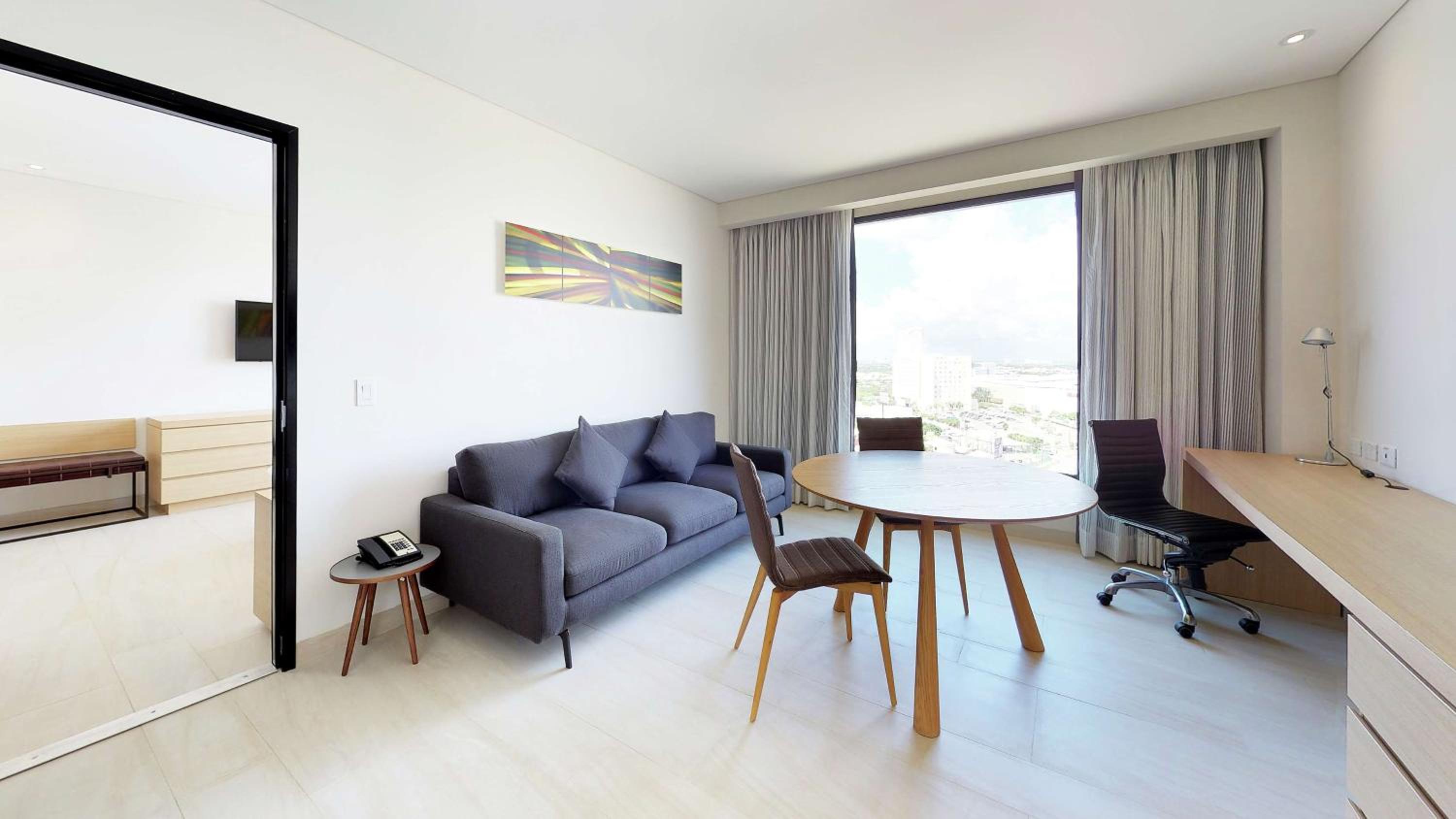One-Bedroom King Suite with Two Bathrooms
