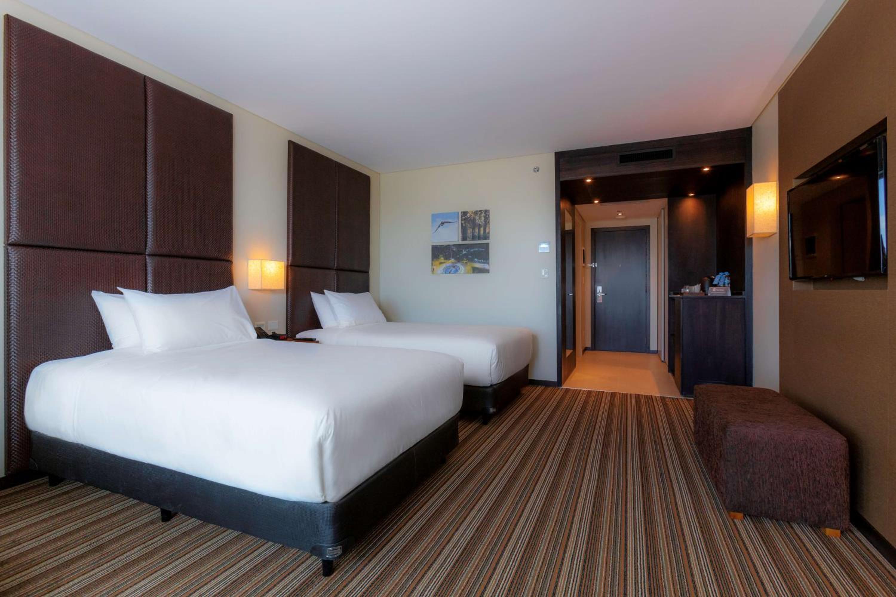 One-Bedroom Twin Suite photo 1