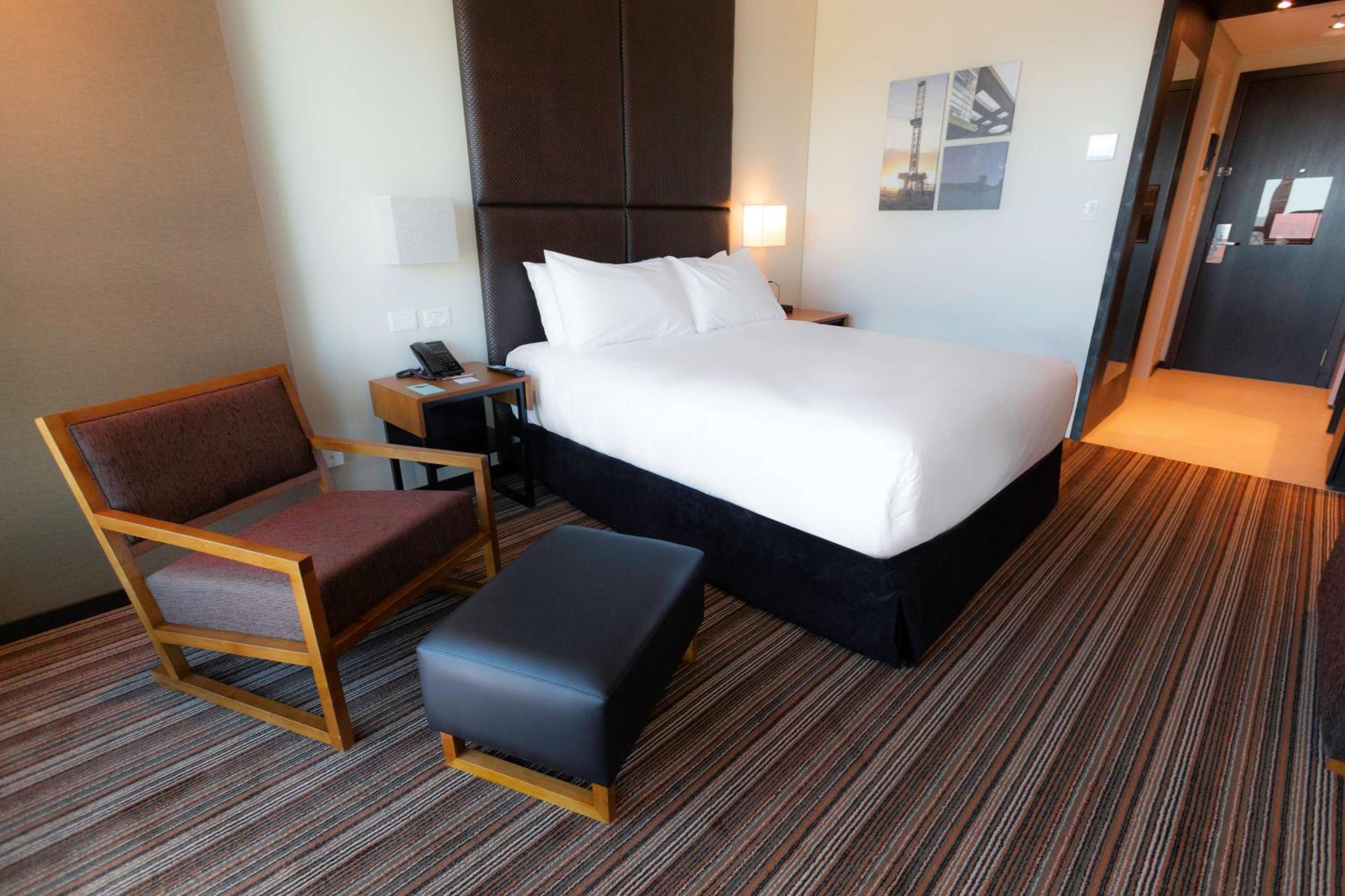 Queen Room with City View photo 1