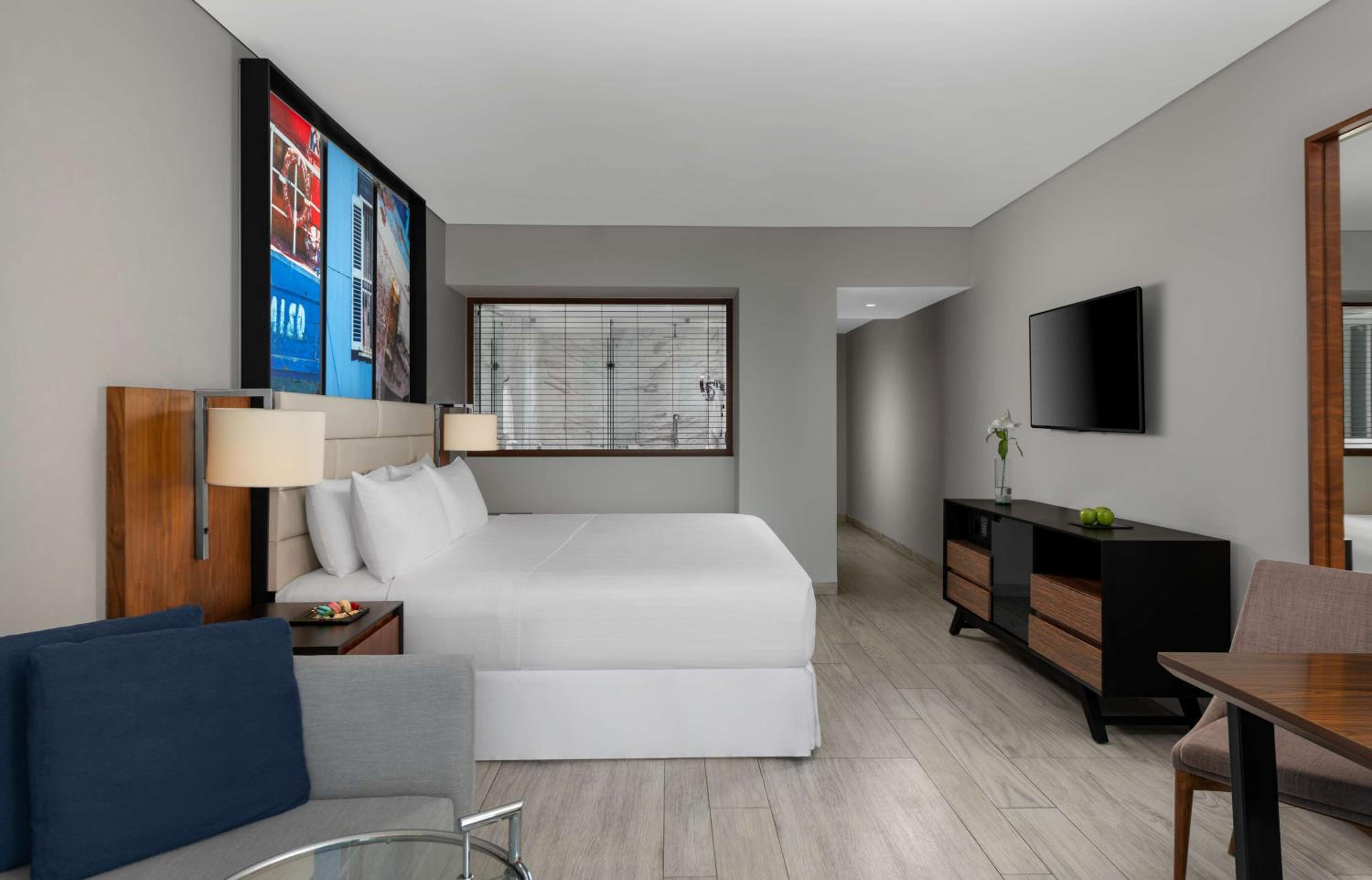 King Room with Oceanfront Premier View