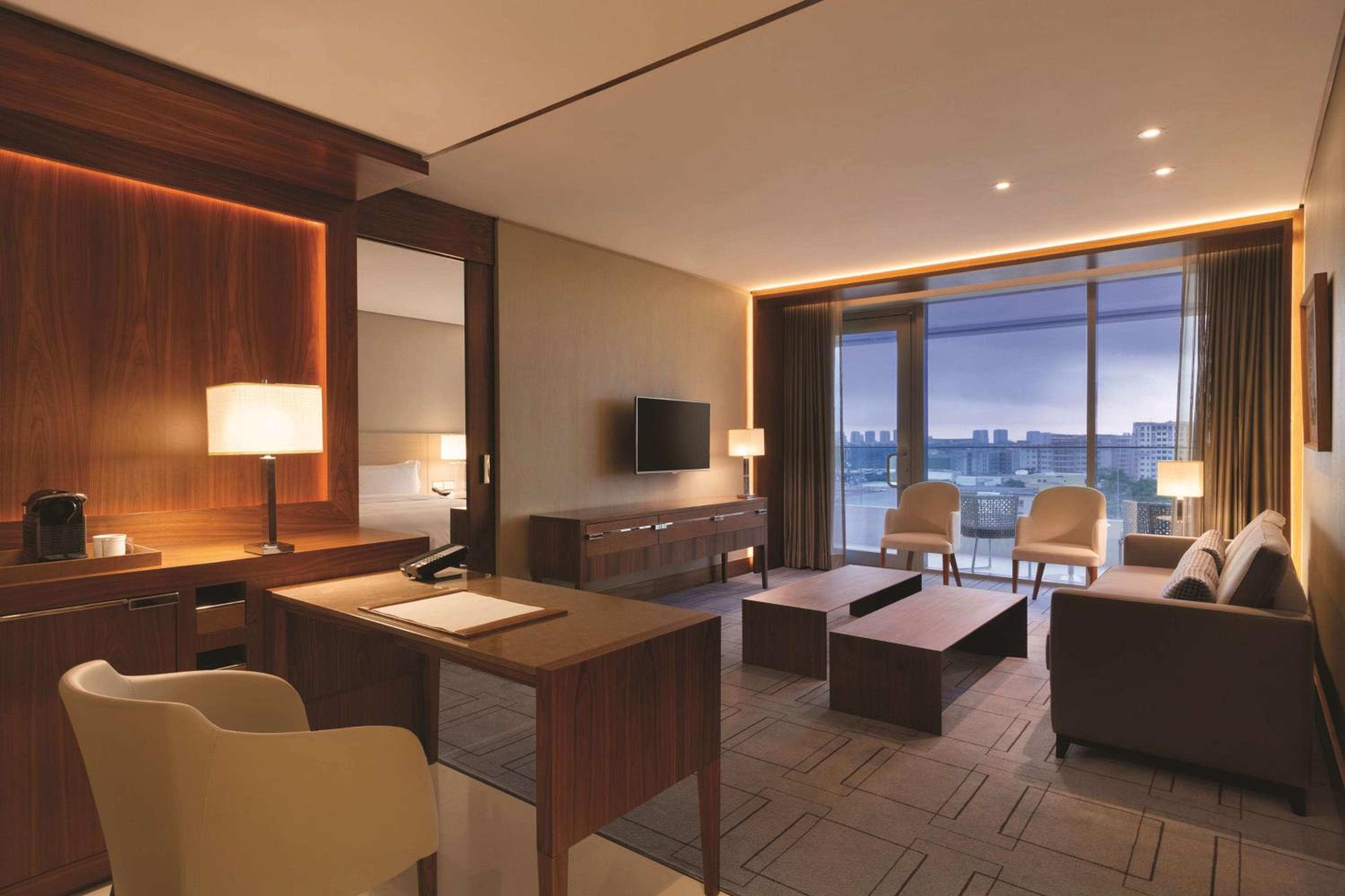 One-Bedroom King Suite with Balcony