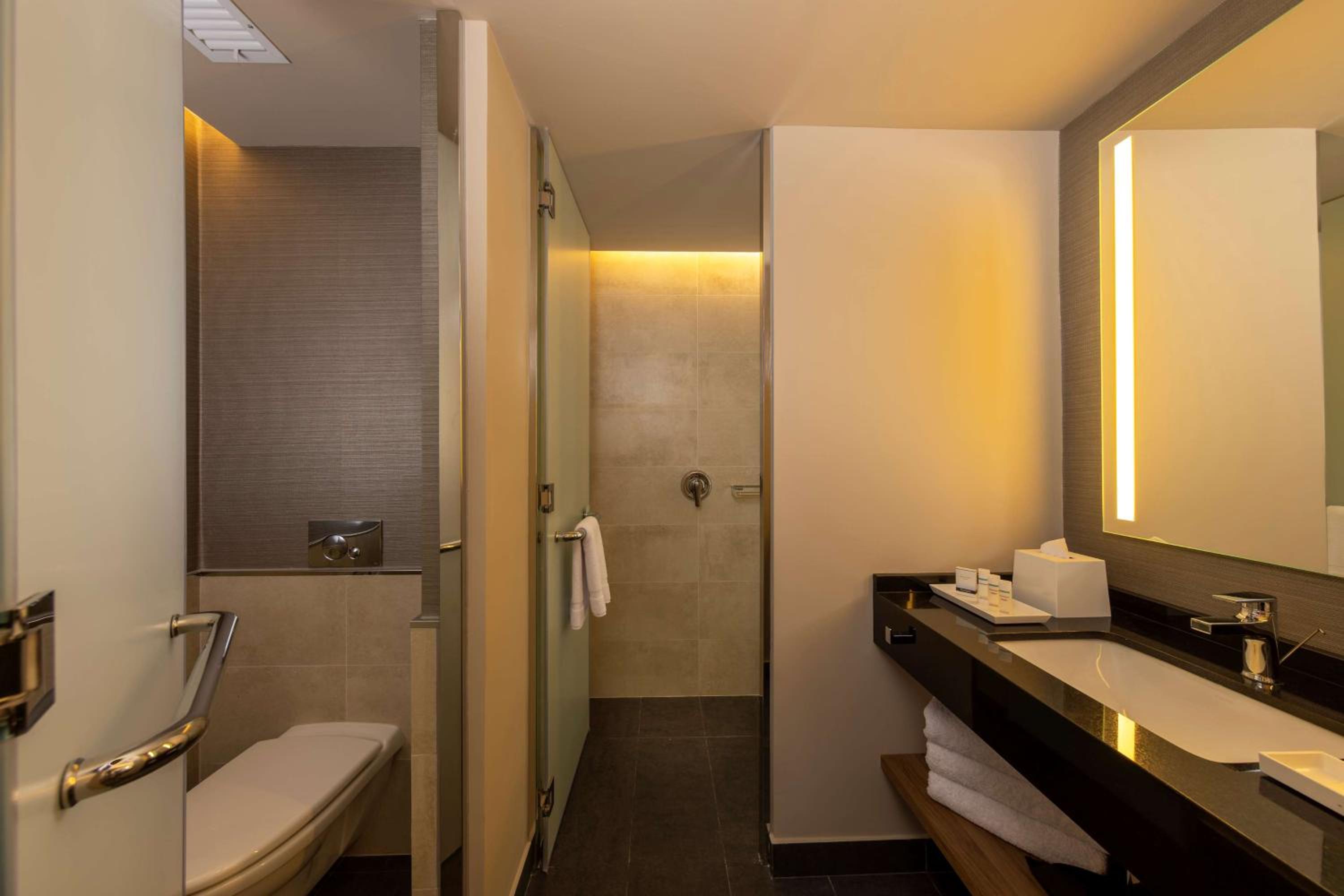 Double Room with Two Double Beds - Photo 4