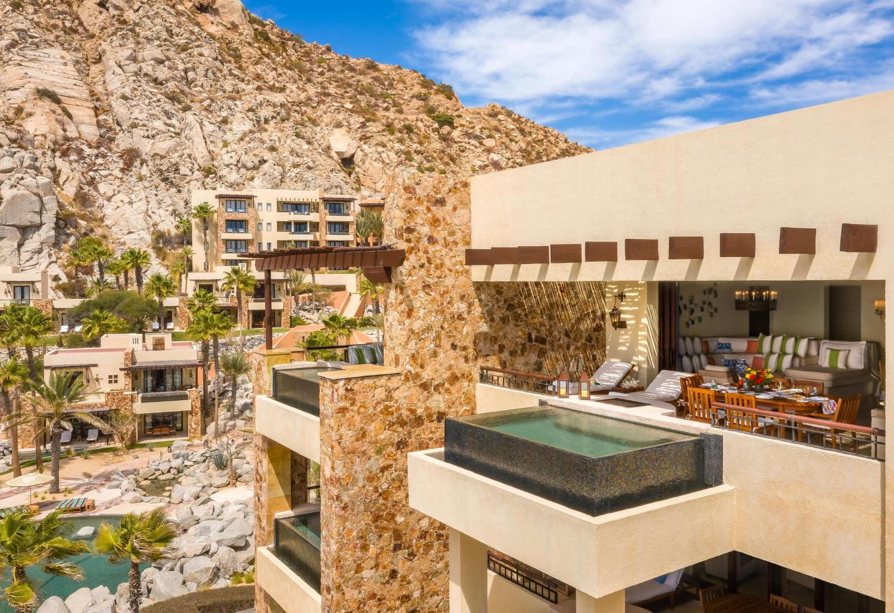 Three-Bedroom Villa with Plunge Pool and Ocean View - Photo 2