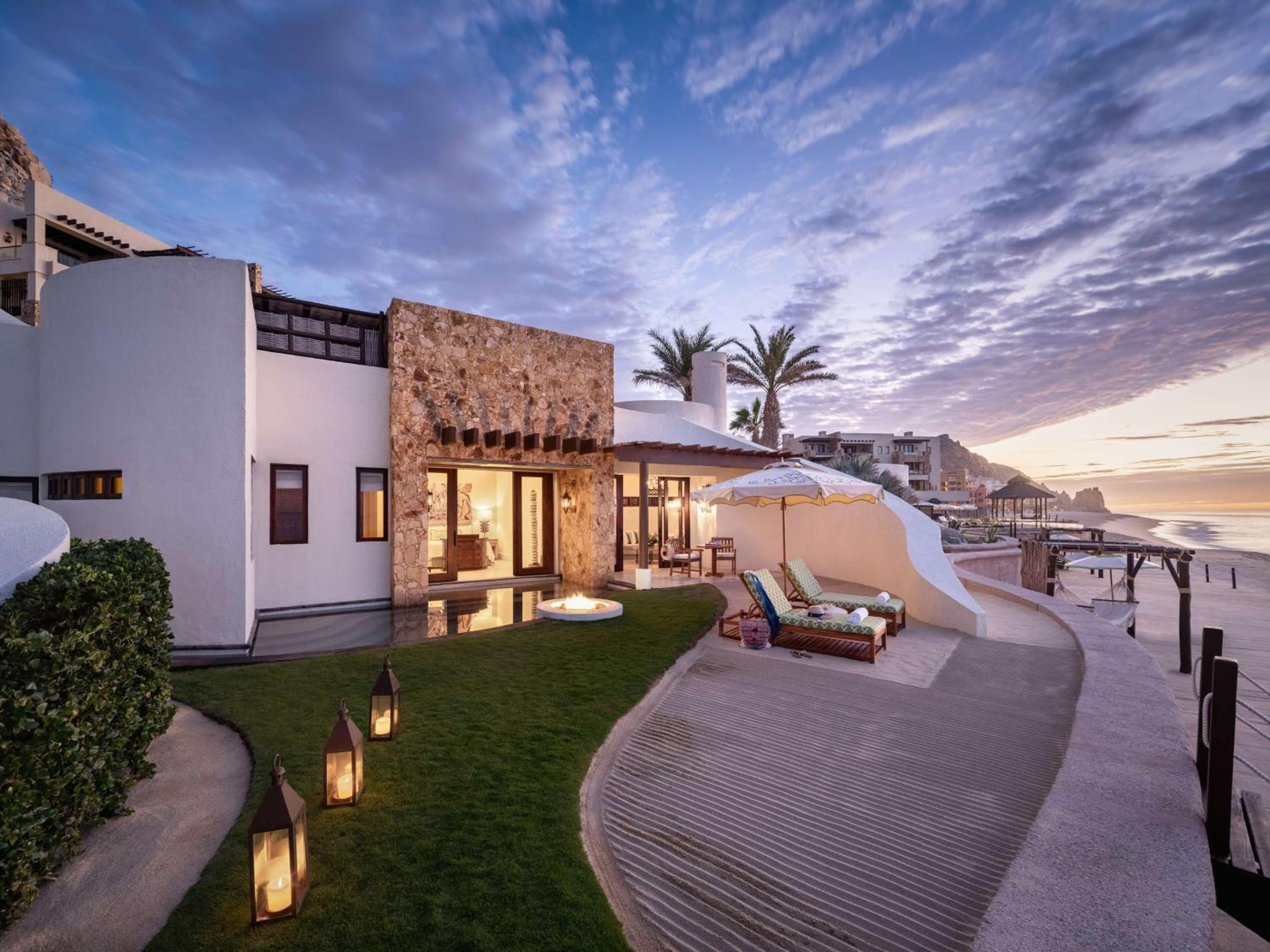 One-Bedroom Premium Suite - Beachfront - Photo 3