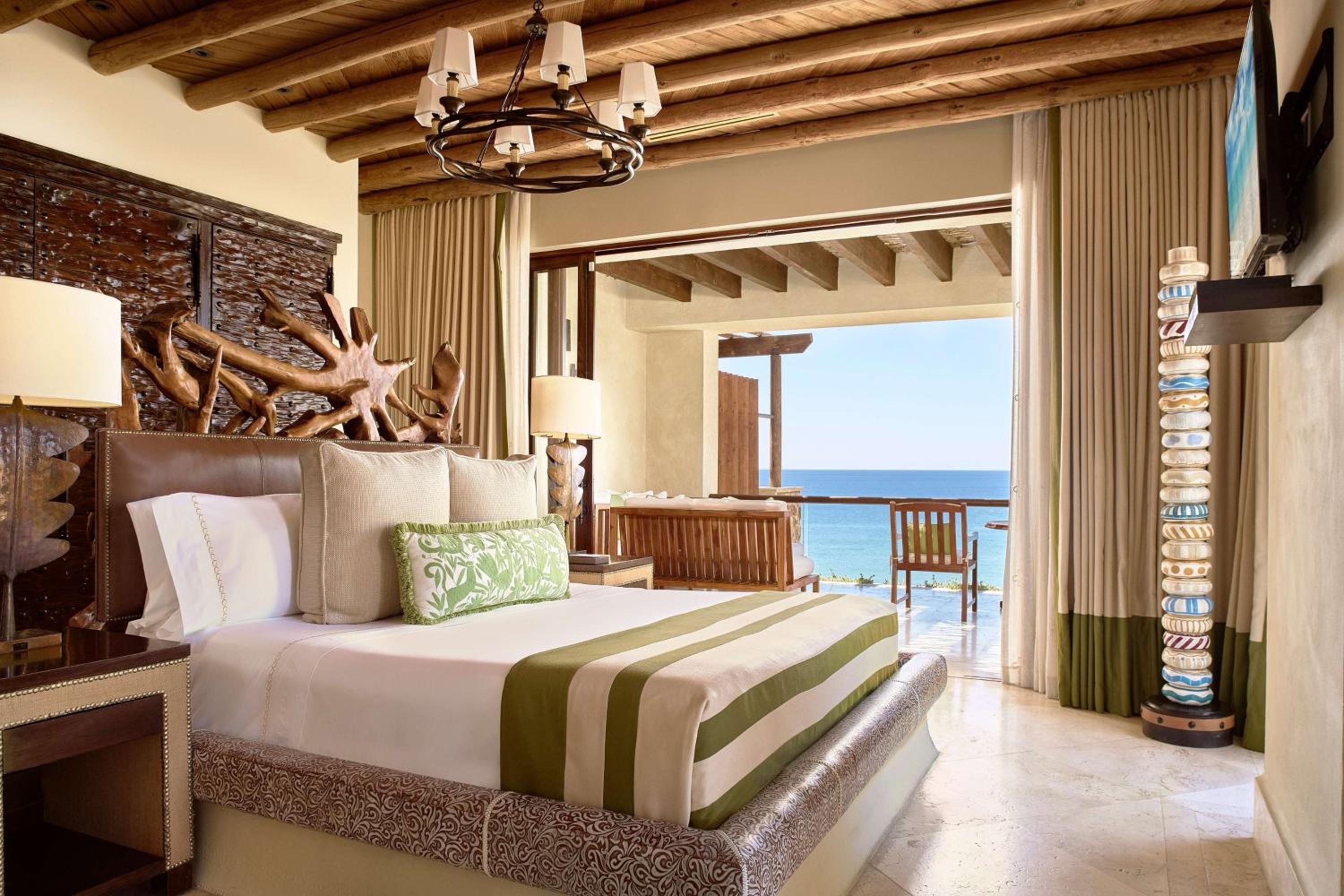 One-Bedroom Suite with Plunge Pool and Ocean View - Photo 4