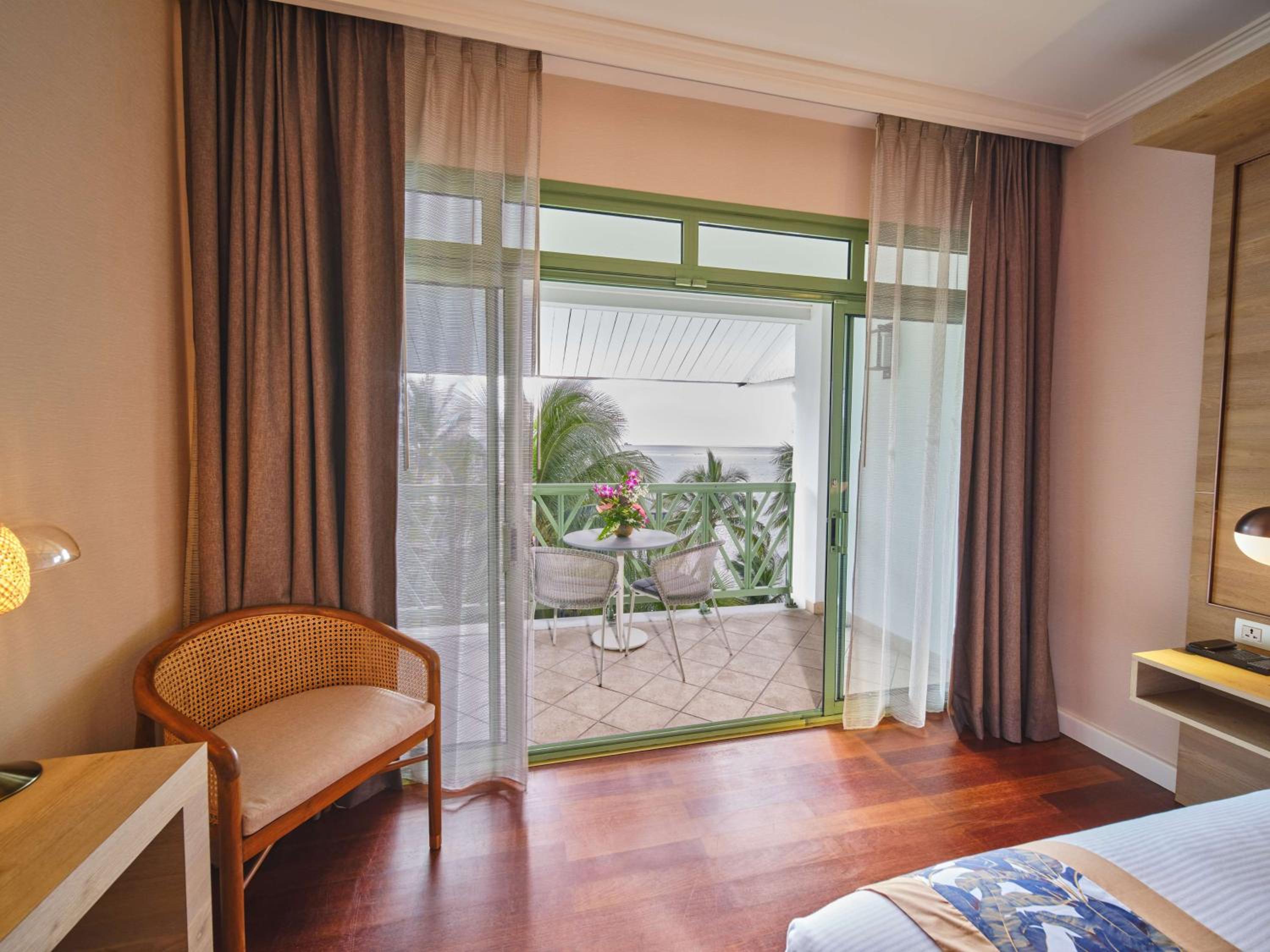 Queen Room with Two Queen Beds and Ocean View