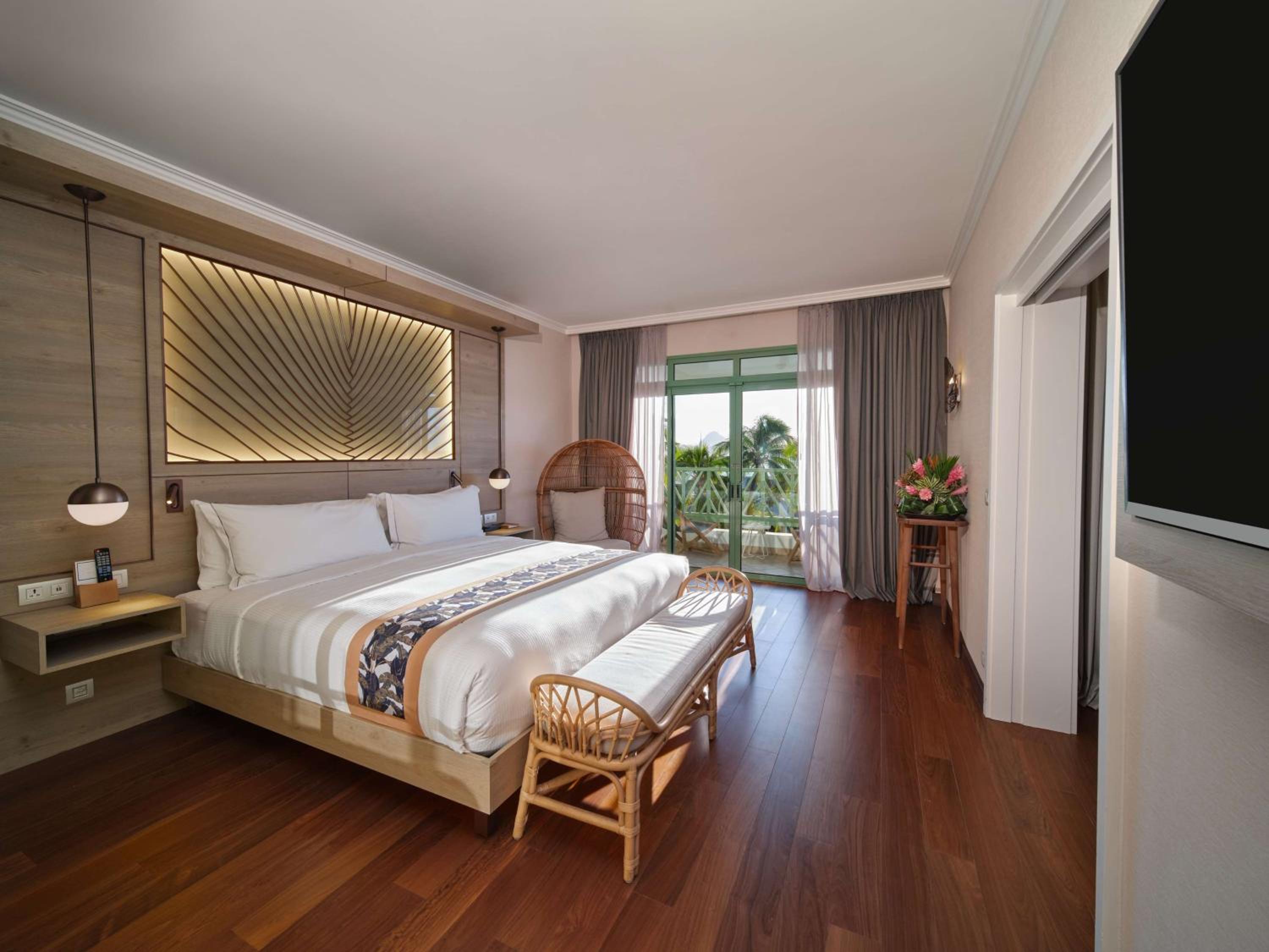 King Suite with Ocean View - Photo 1