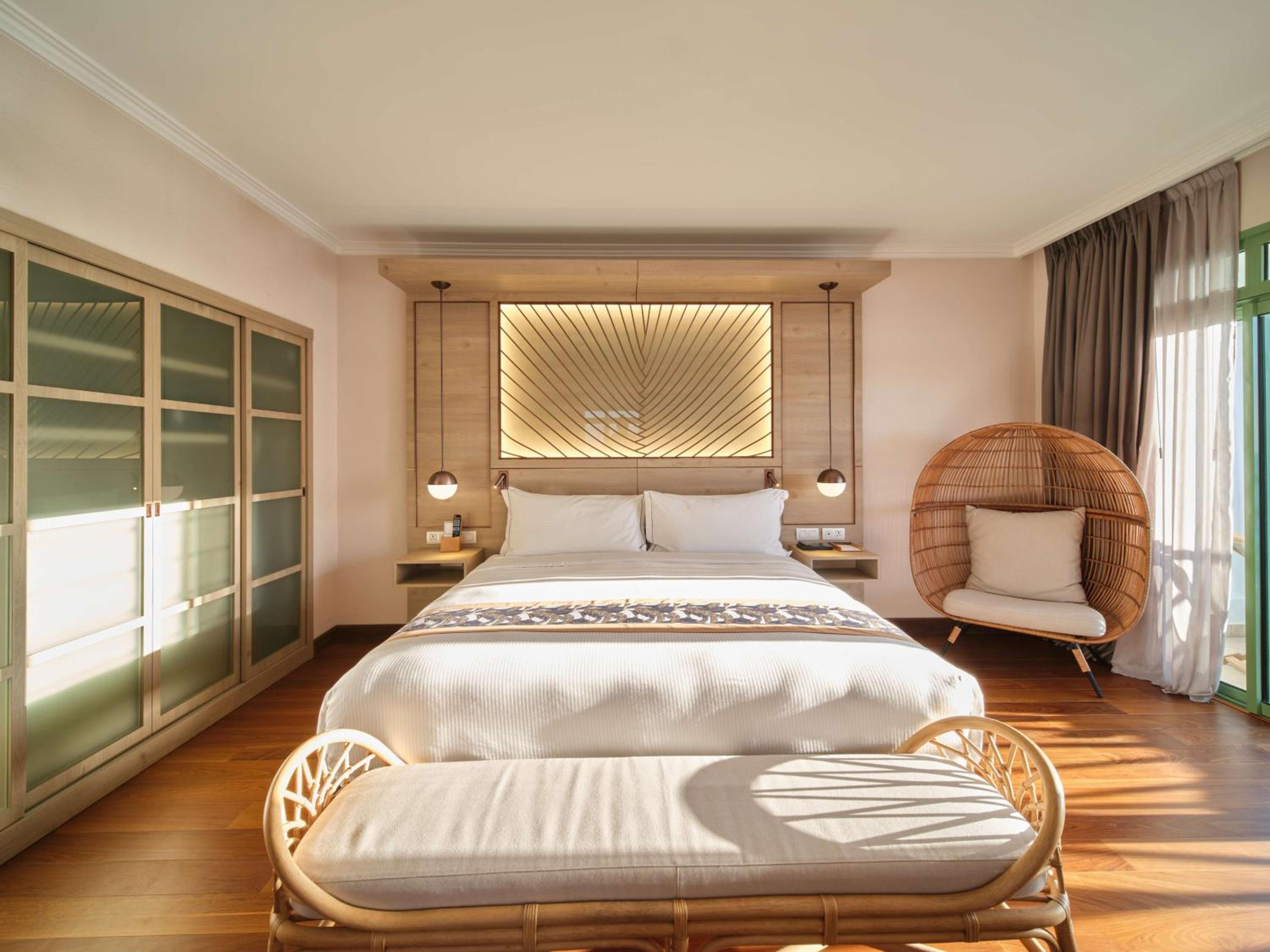 King Suite with Ocean View - Photo 3