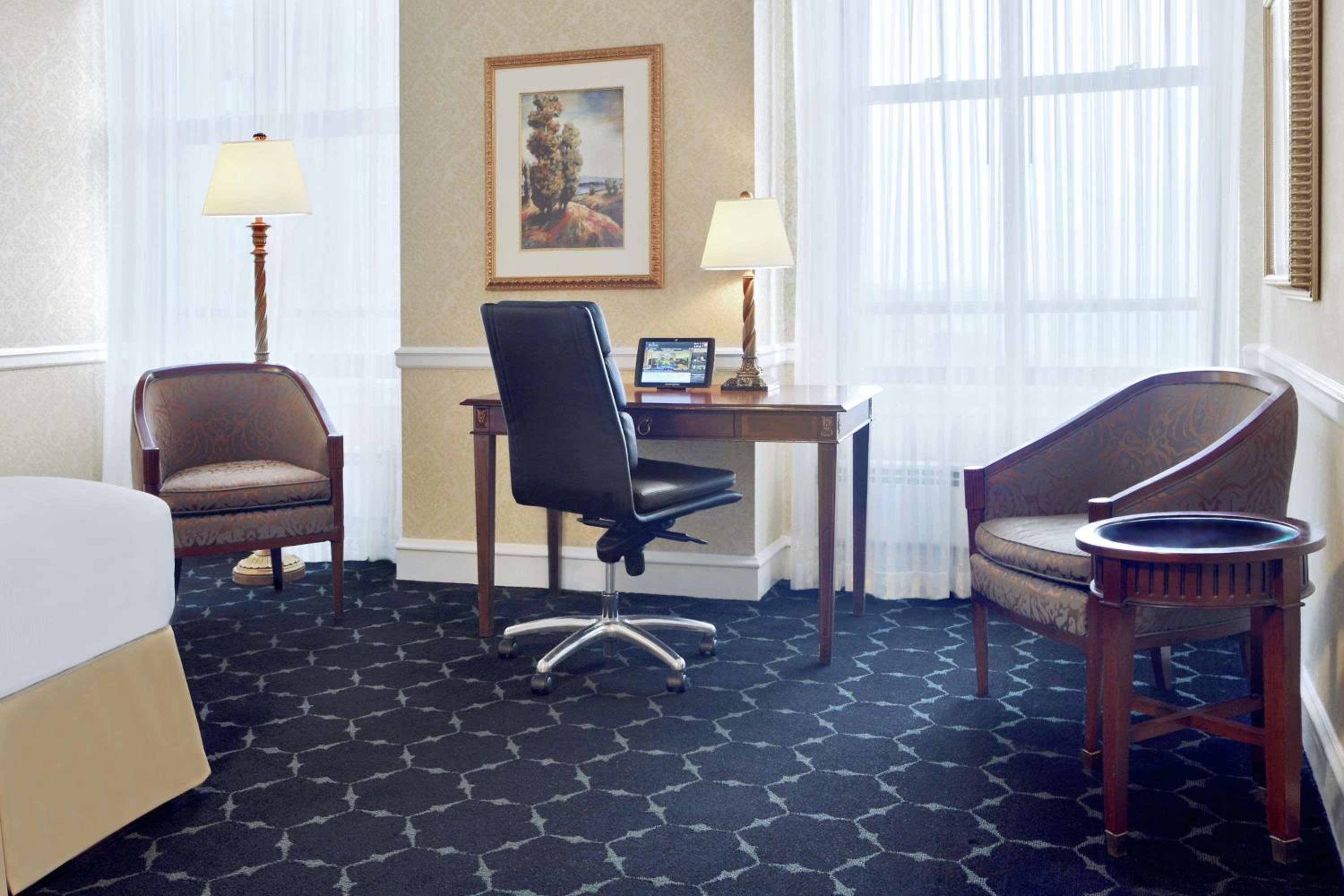 Twin Room with Two Twin Beds - Photo 4