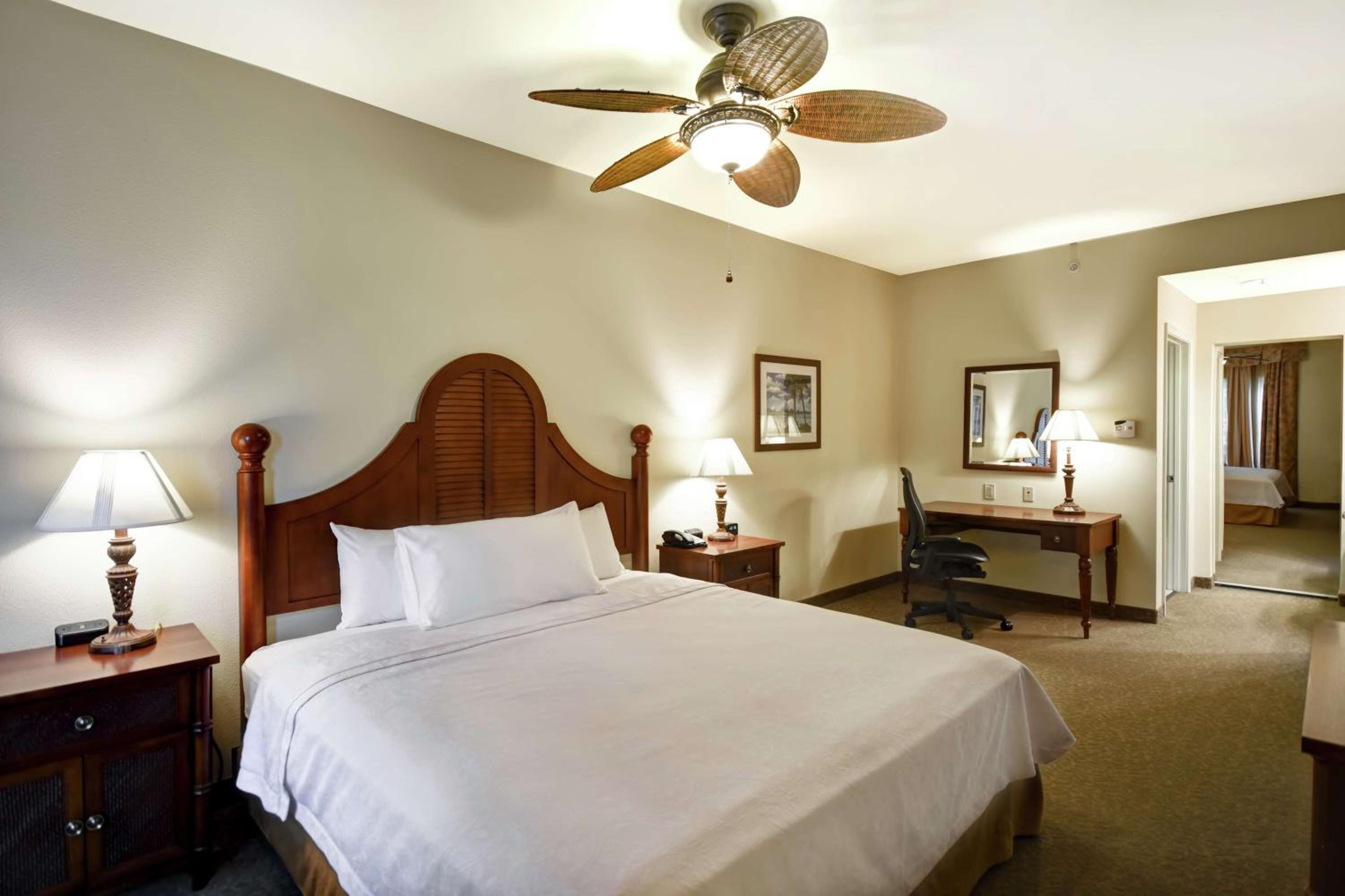 One-Bedroom King Suite - Non-Smoking - Photo 1