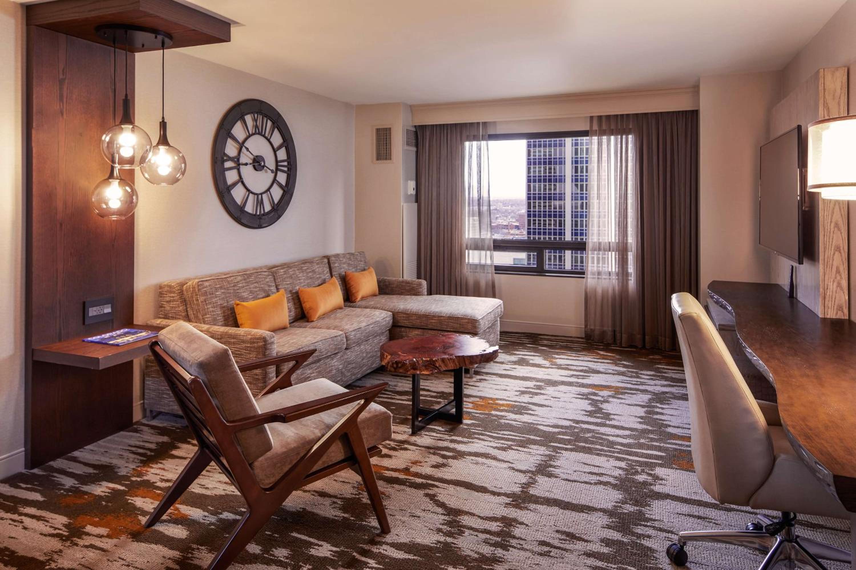 One-Bedroom King Suite - Photo 2