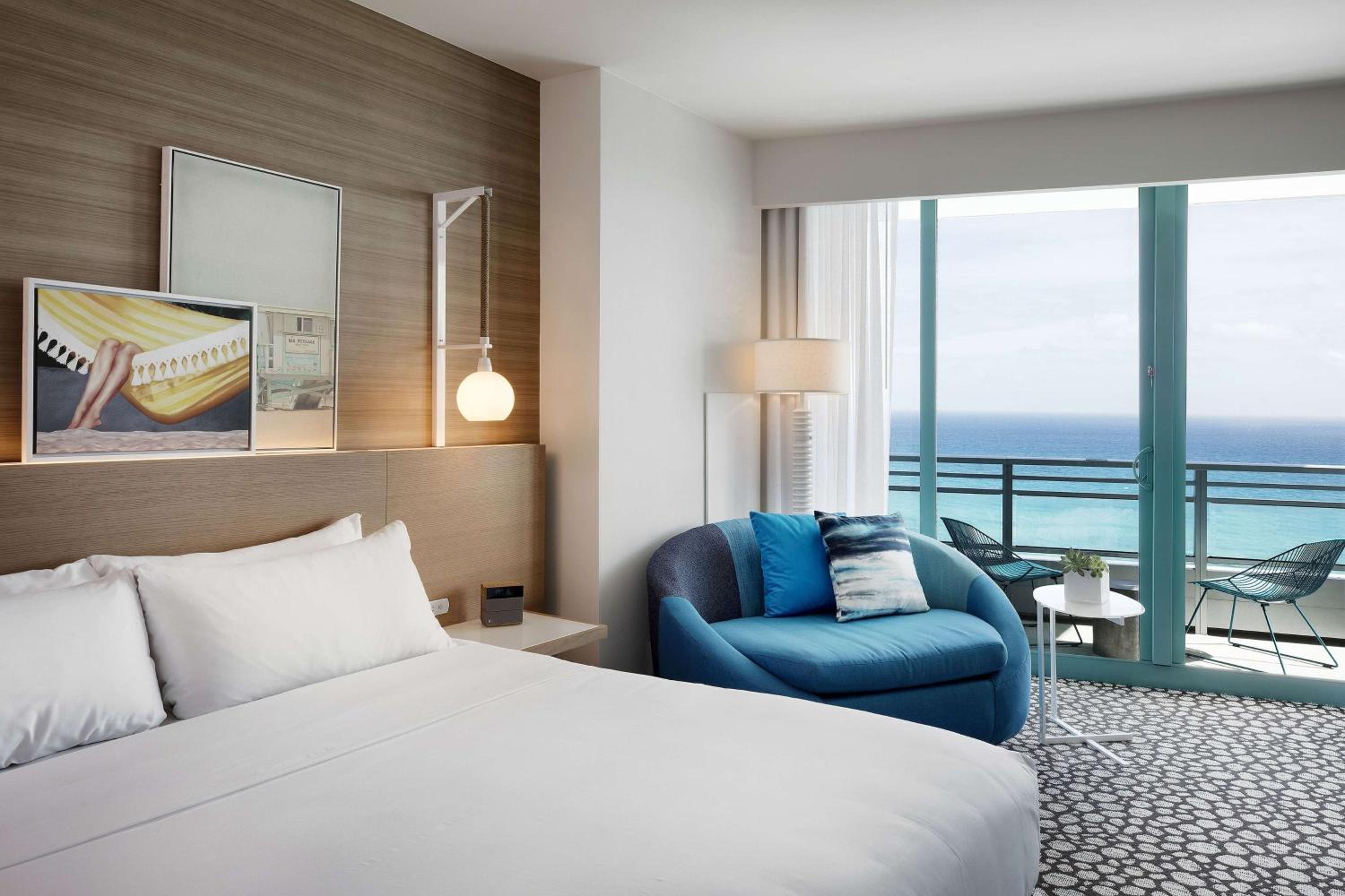 King Room with Ocean View and Balcony - Photo 3