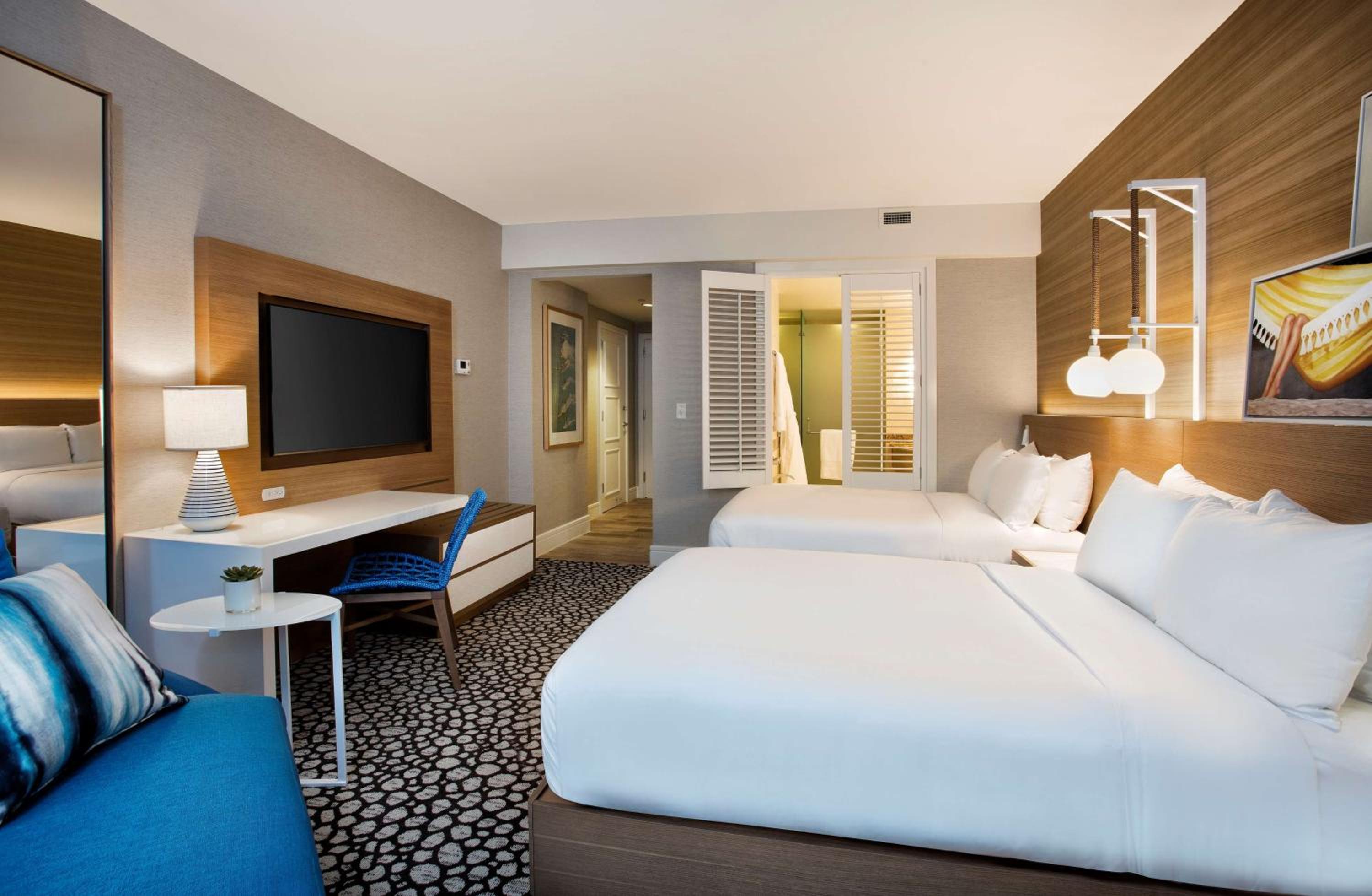 Room with Two Double Beds and Intracoastal Balcony - High Floor - Photo 4