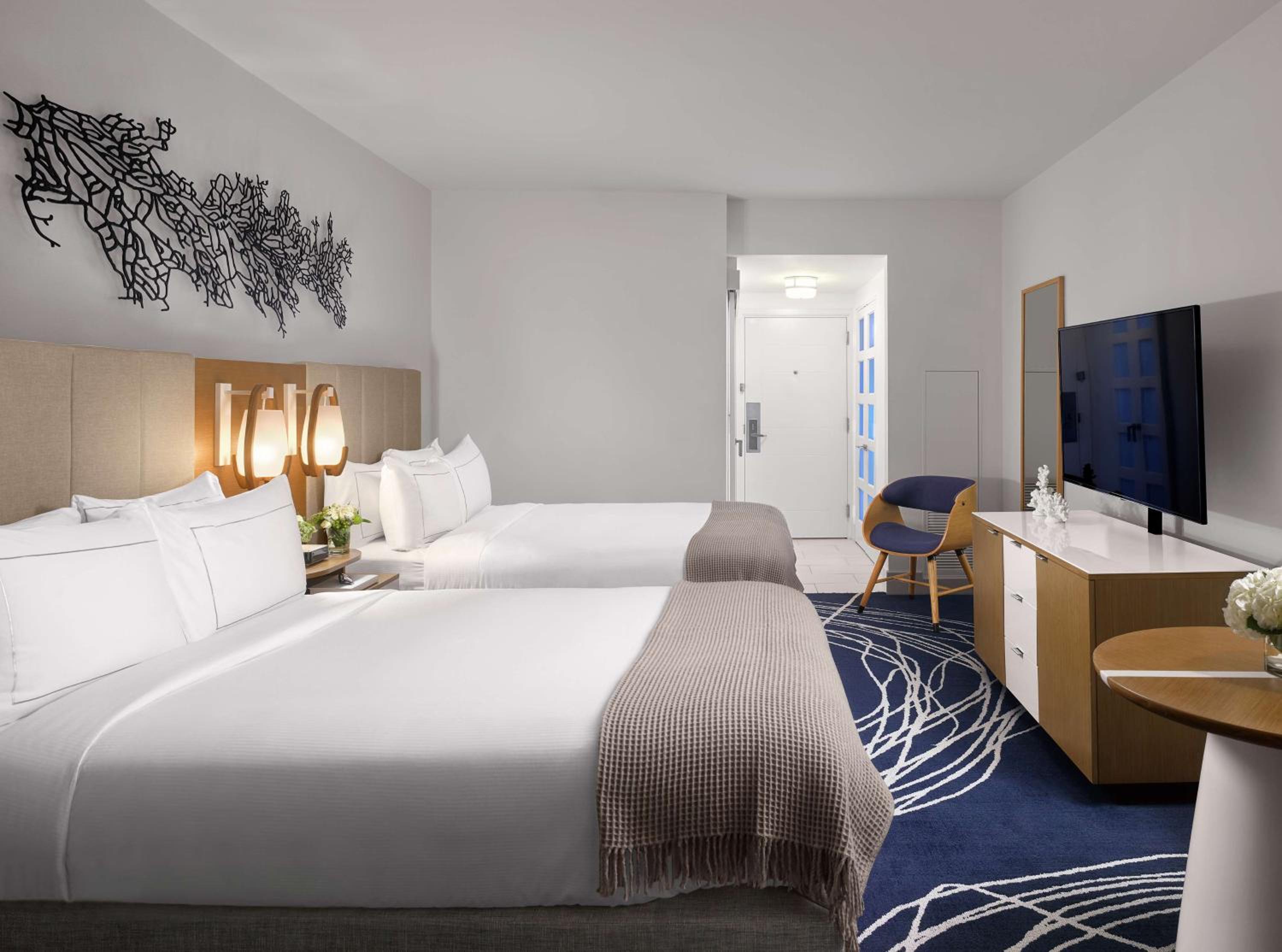 Double Room with Two Double Beds - Mobility and Hearing Access - Photo 2