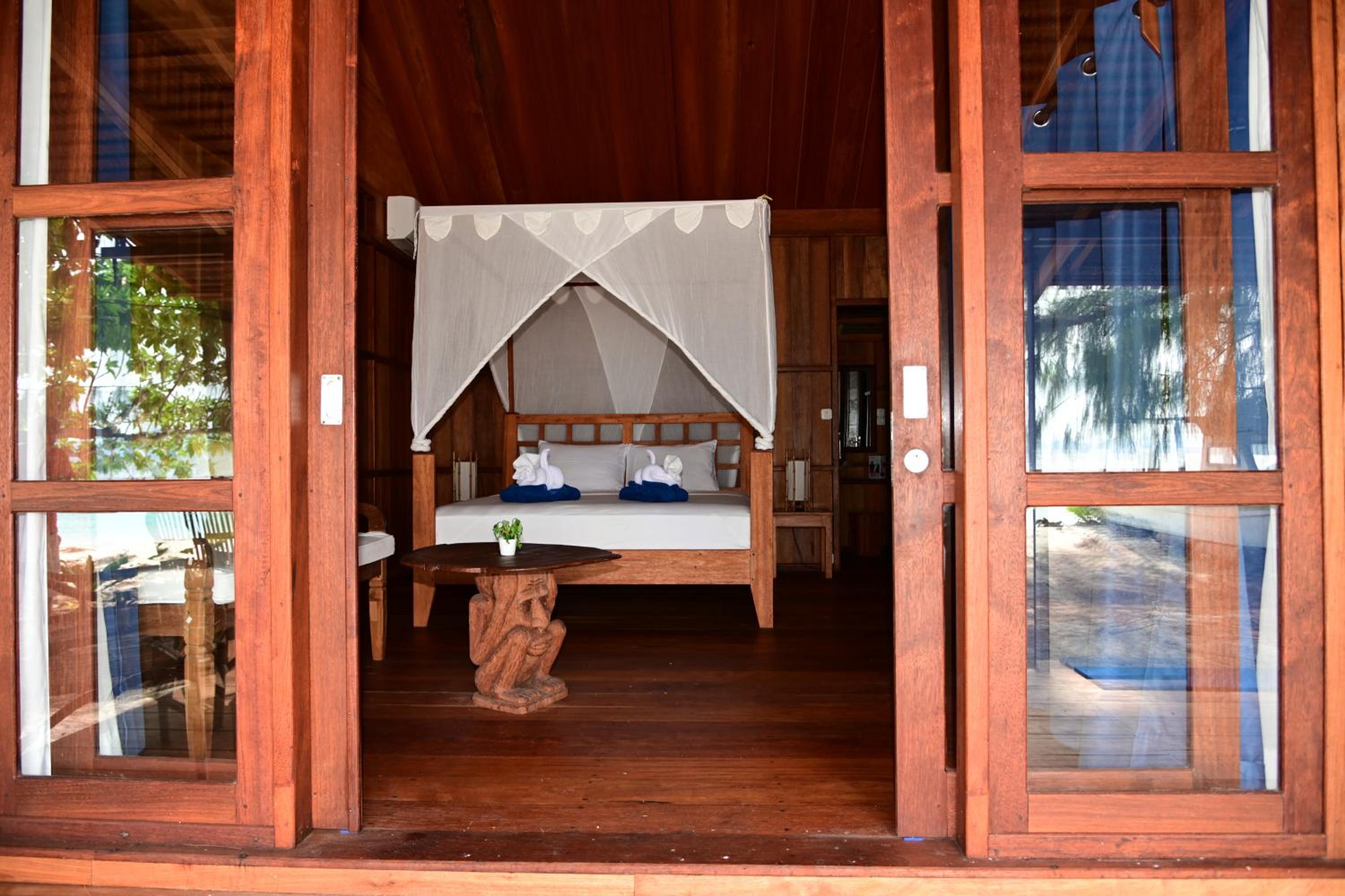 Bungalow with Sea View