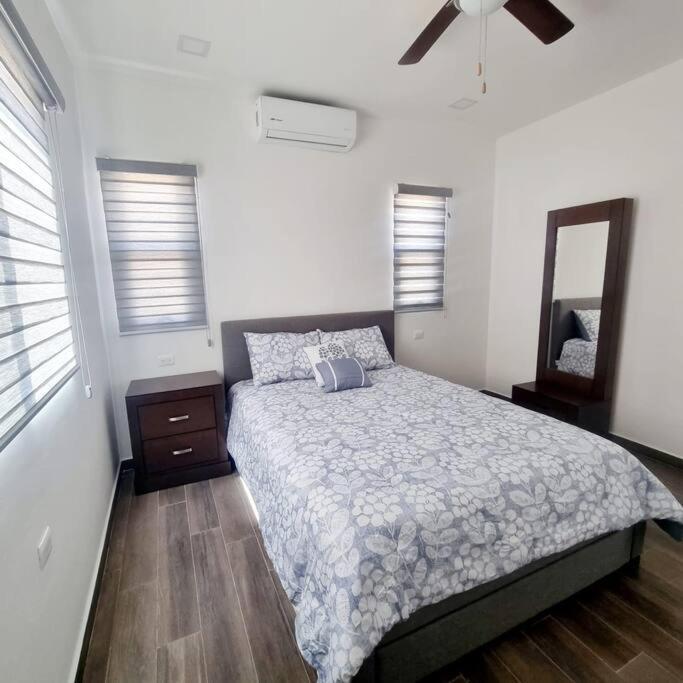 Three-Bedroom House photo 1