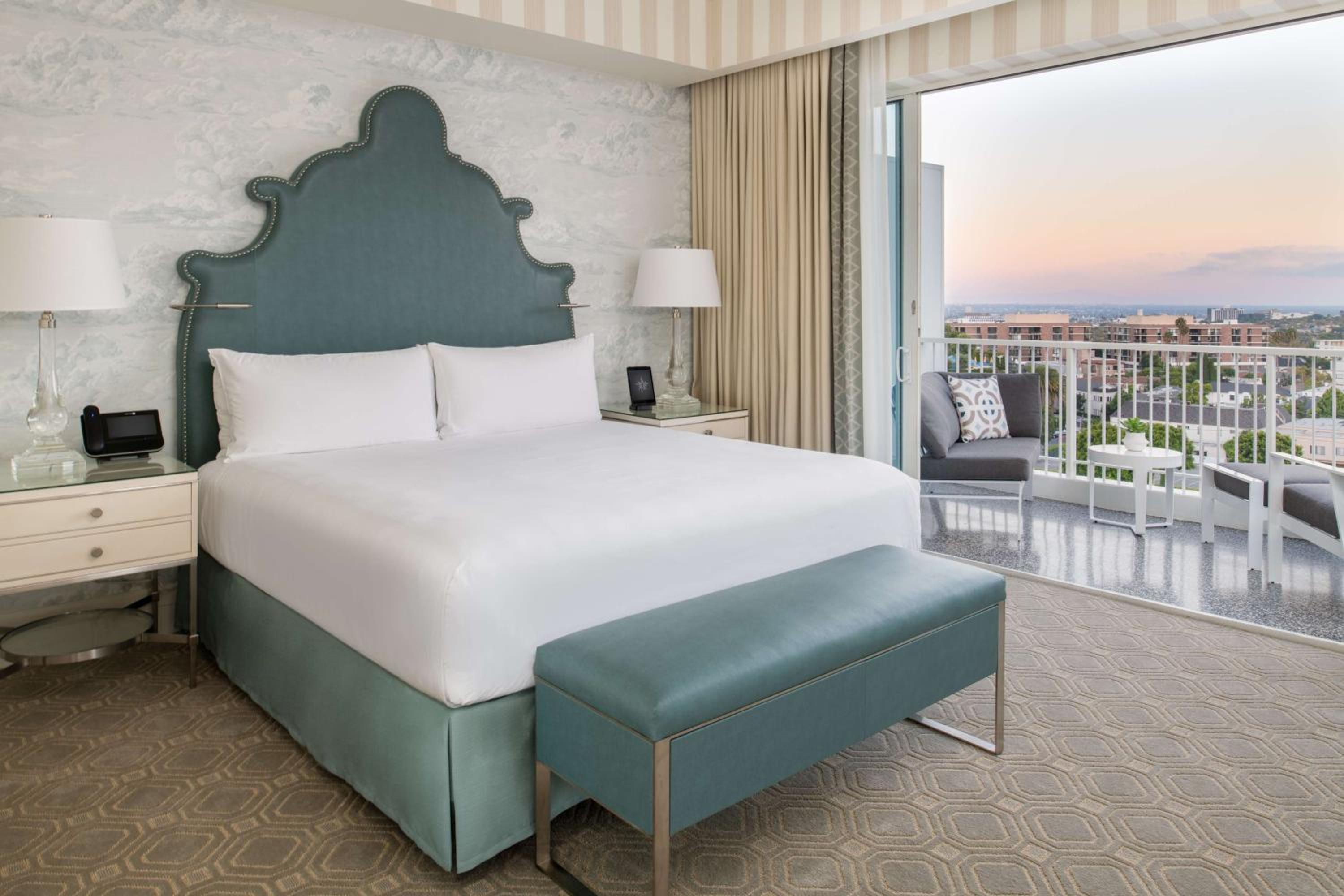 One-Bedroom Suite - Mobility and Hearing Access