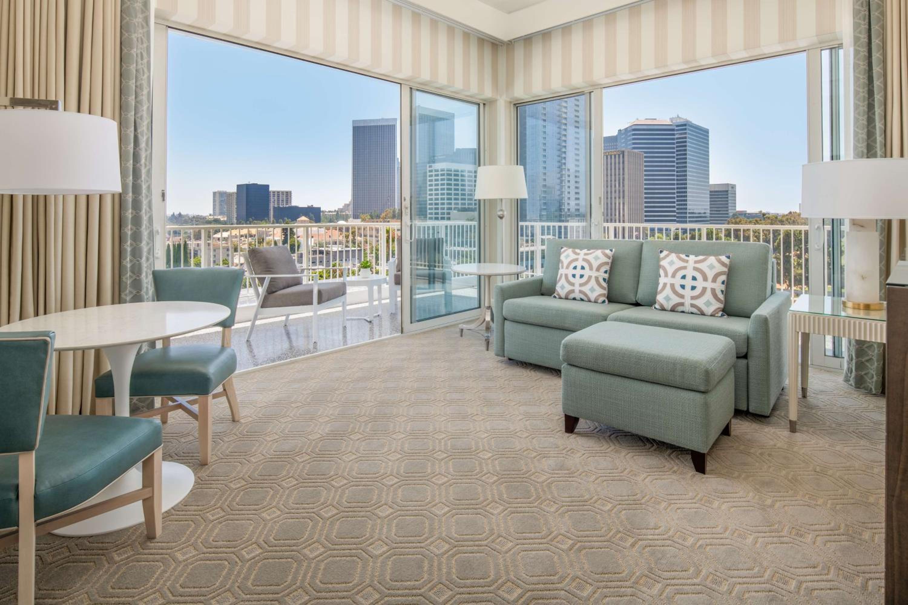 One-Bedroom Suite - Mobility and Hearing Access