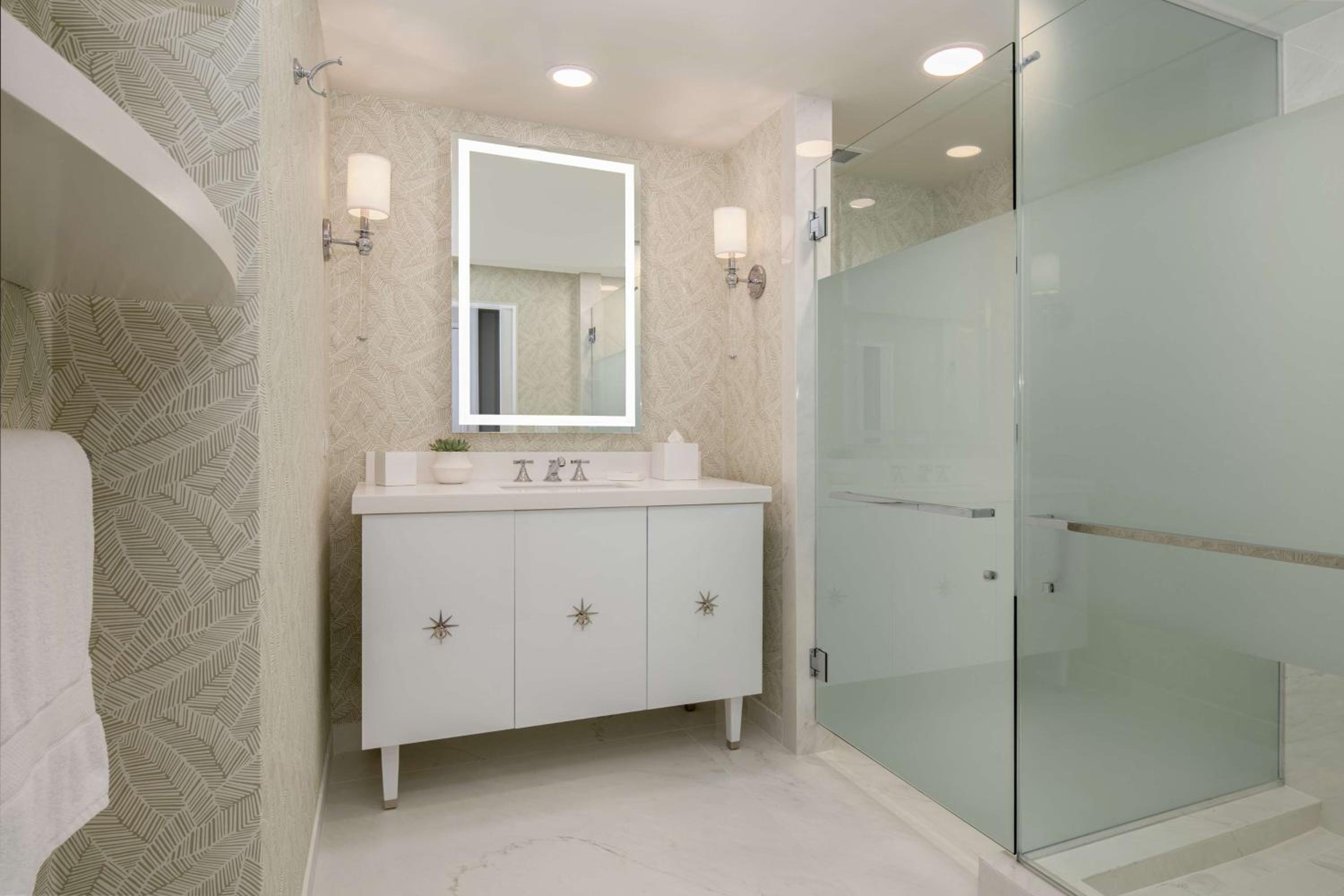 Premier Room with Terrace thumbnail 5