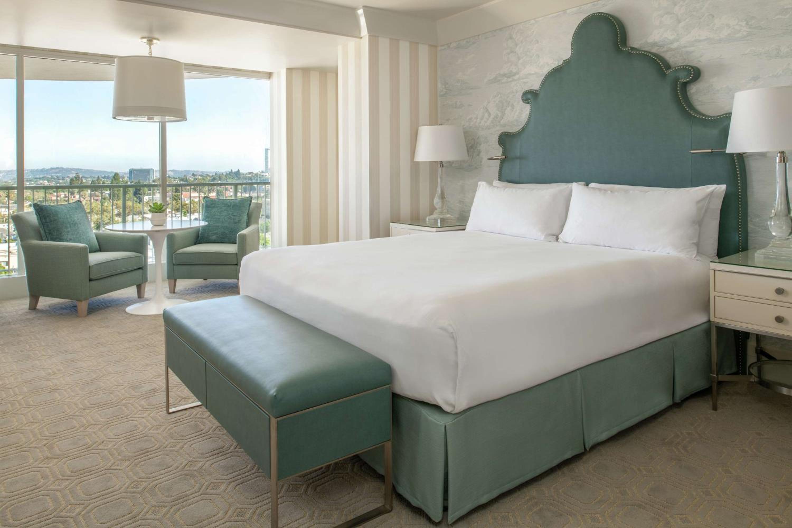 Signature Suite