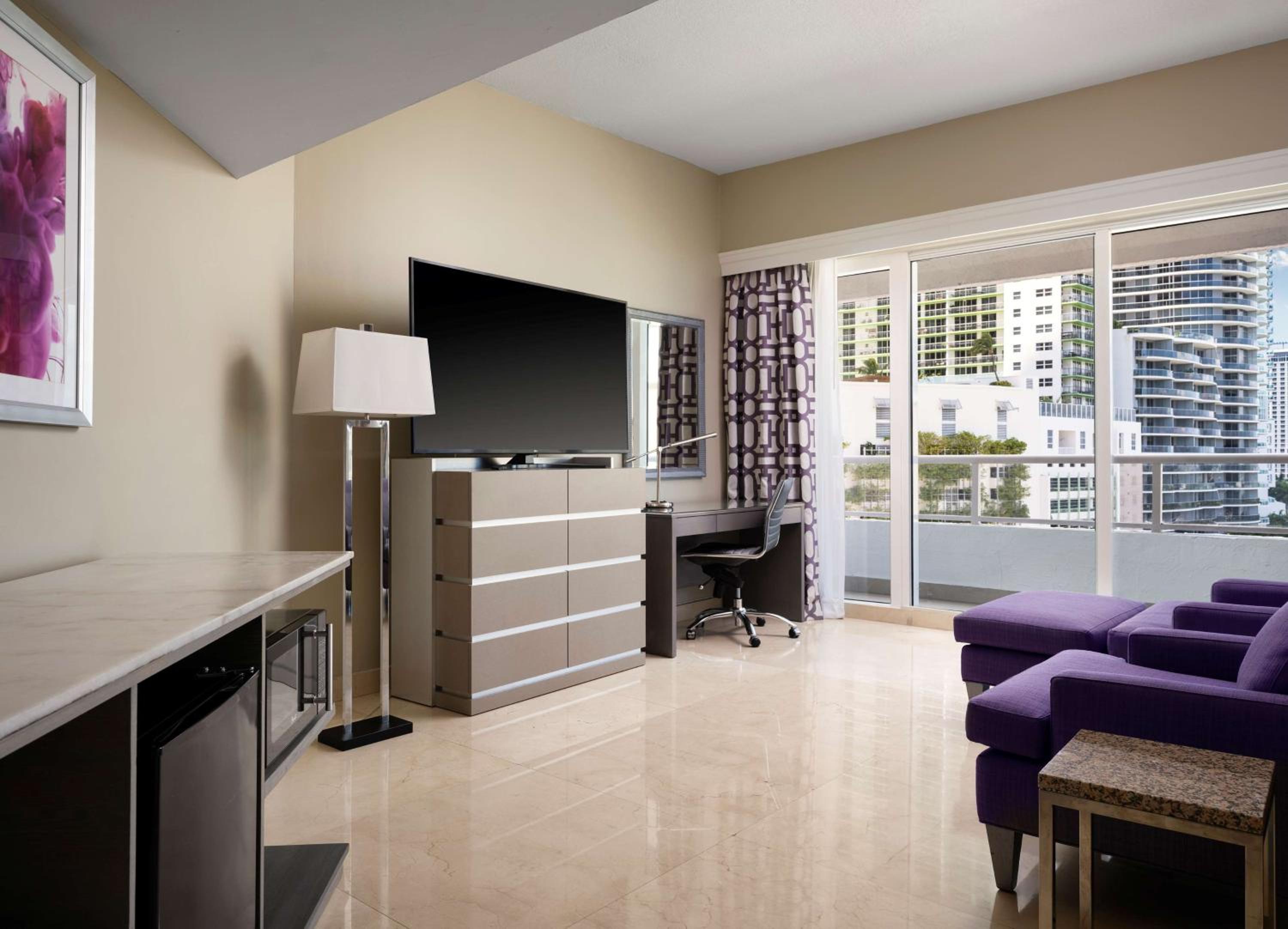 Junior King Suite with Balcony & Partial Bay View
