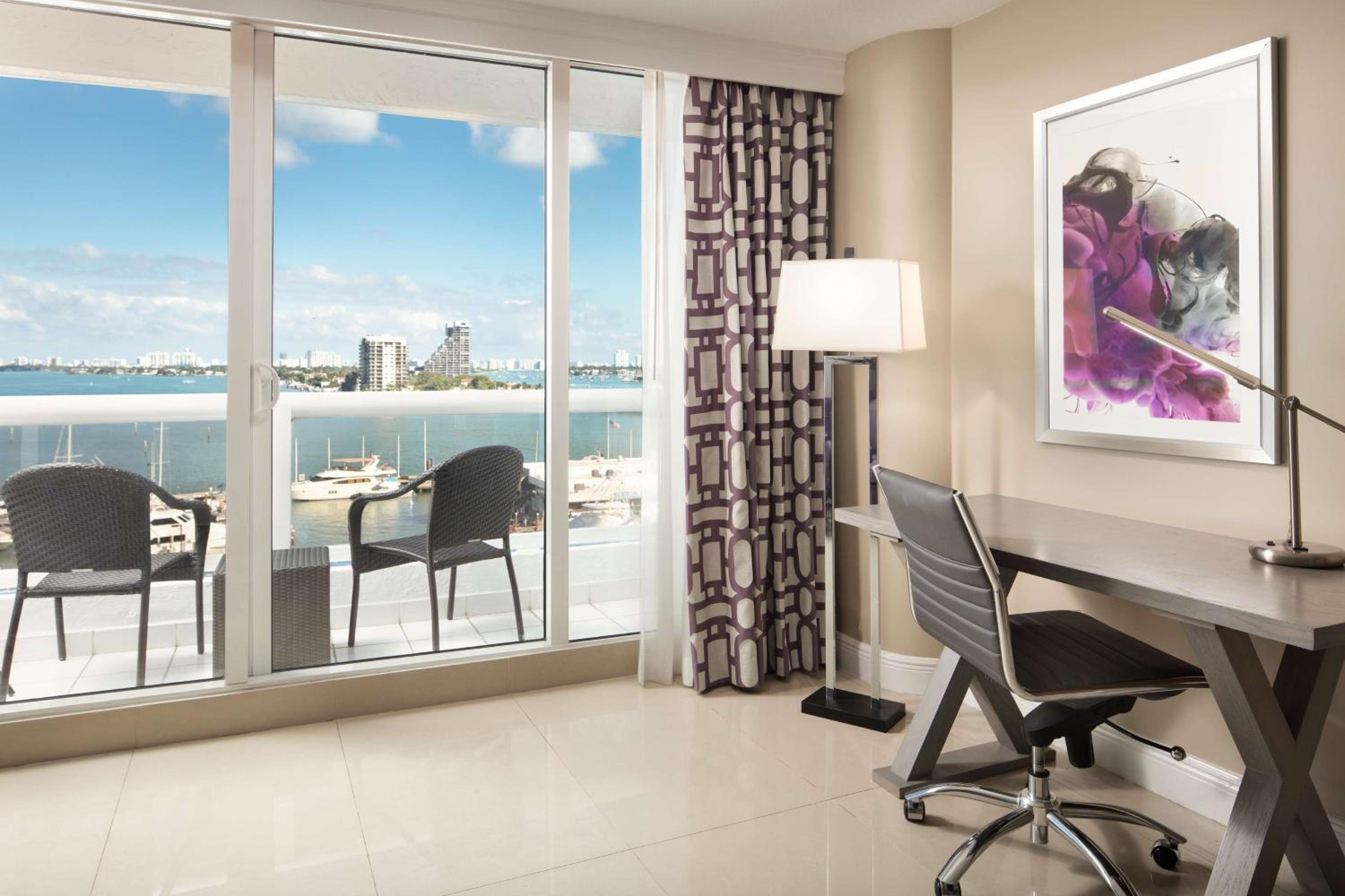 King Room with Balcony & Bay View
