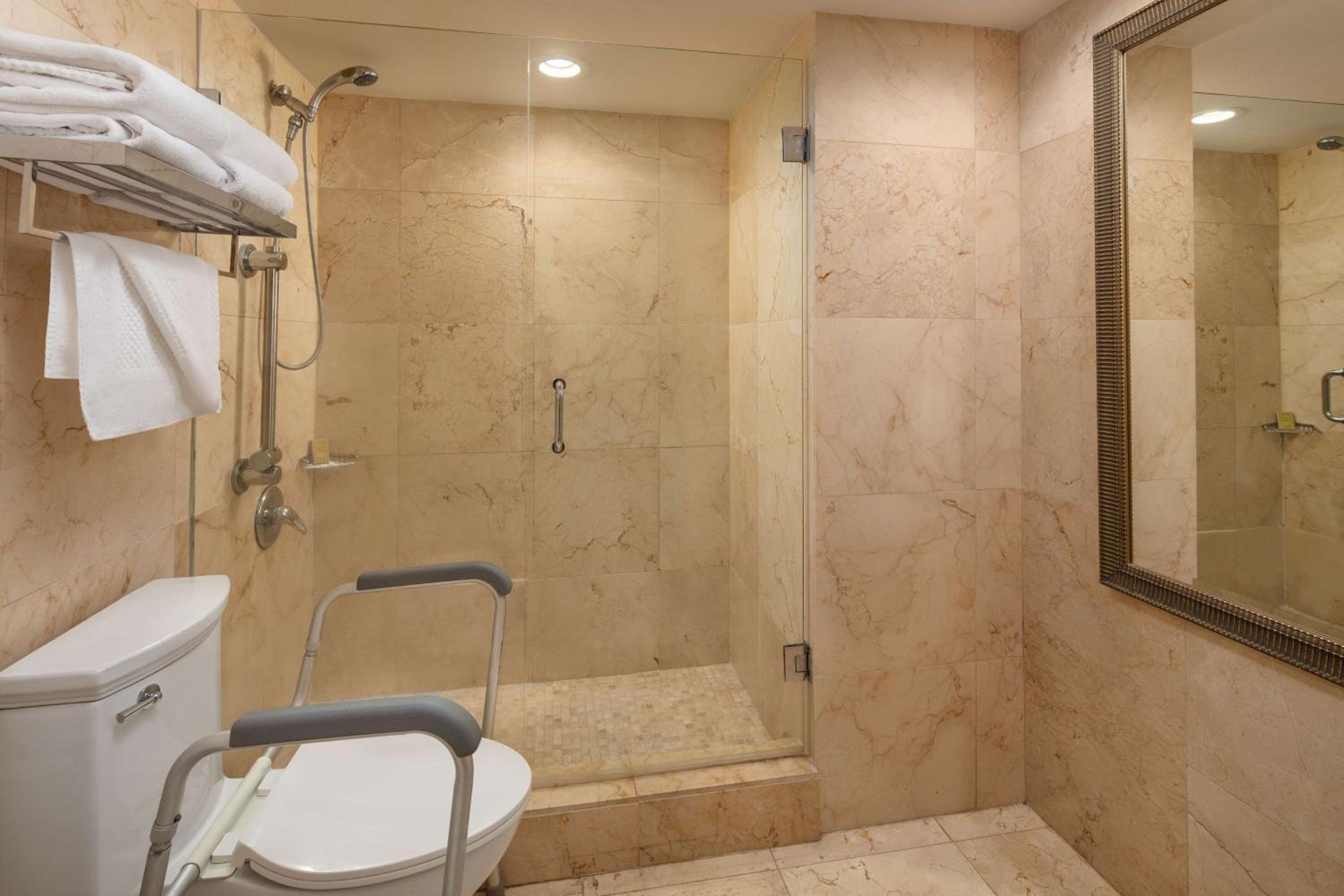 Double Room with Bay View - Disability Access