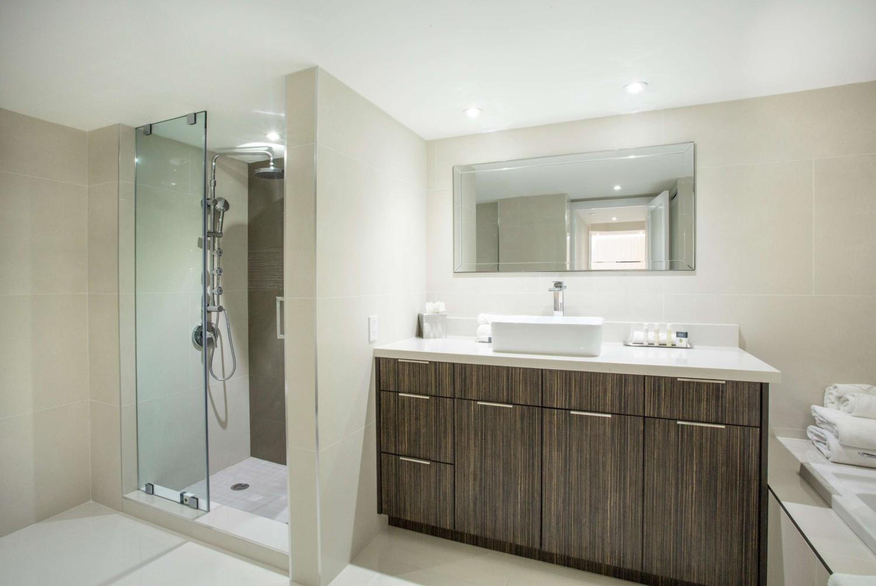 Two-Bedroom Apartment with kitchen