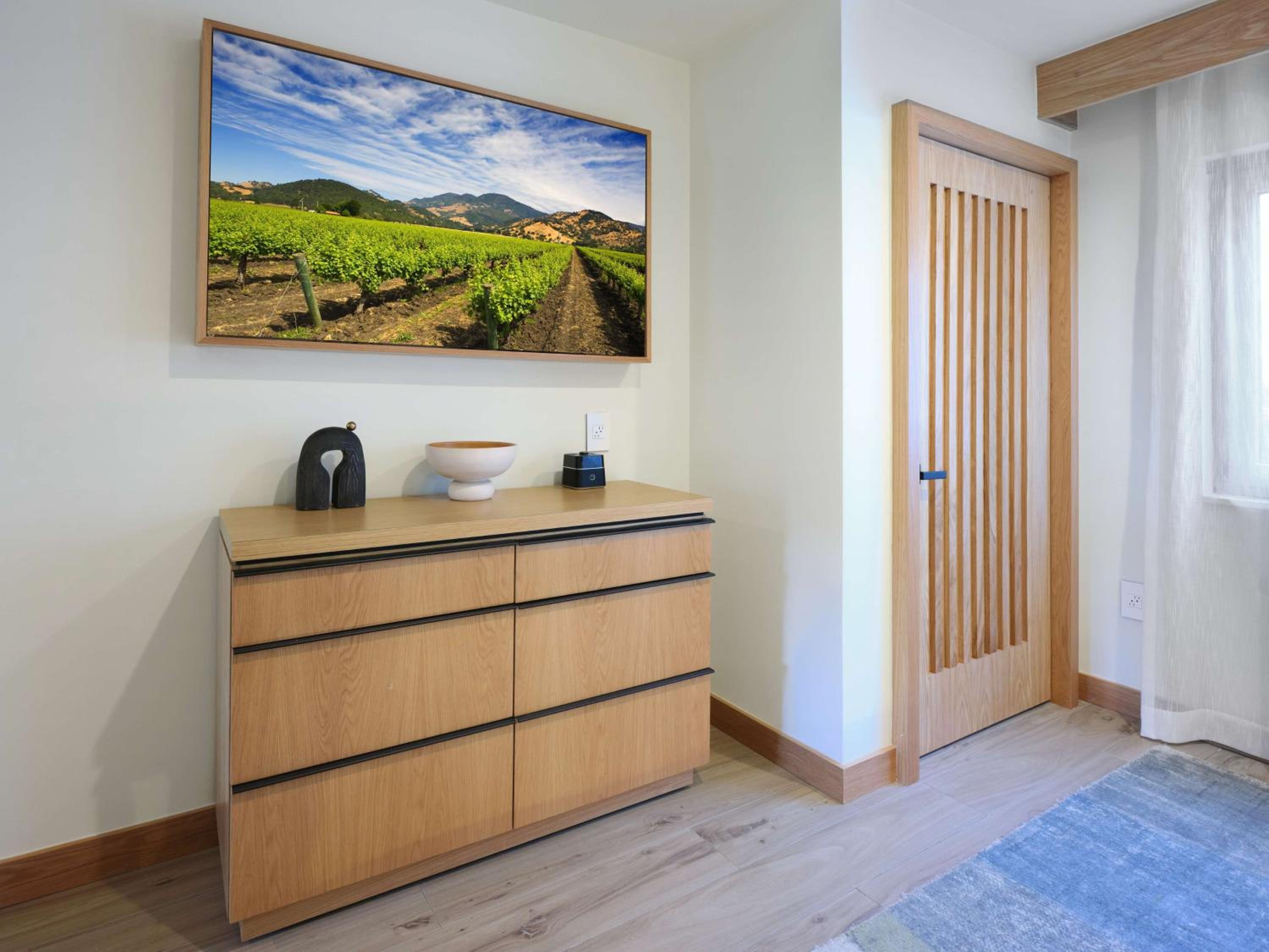 Queen Room with Two Queen Beds and Roll-In Shower - Mobility Accessible - Photo 6