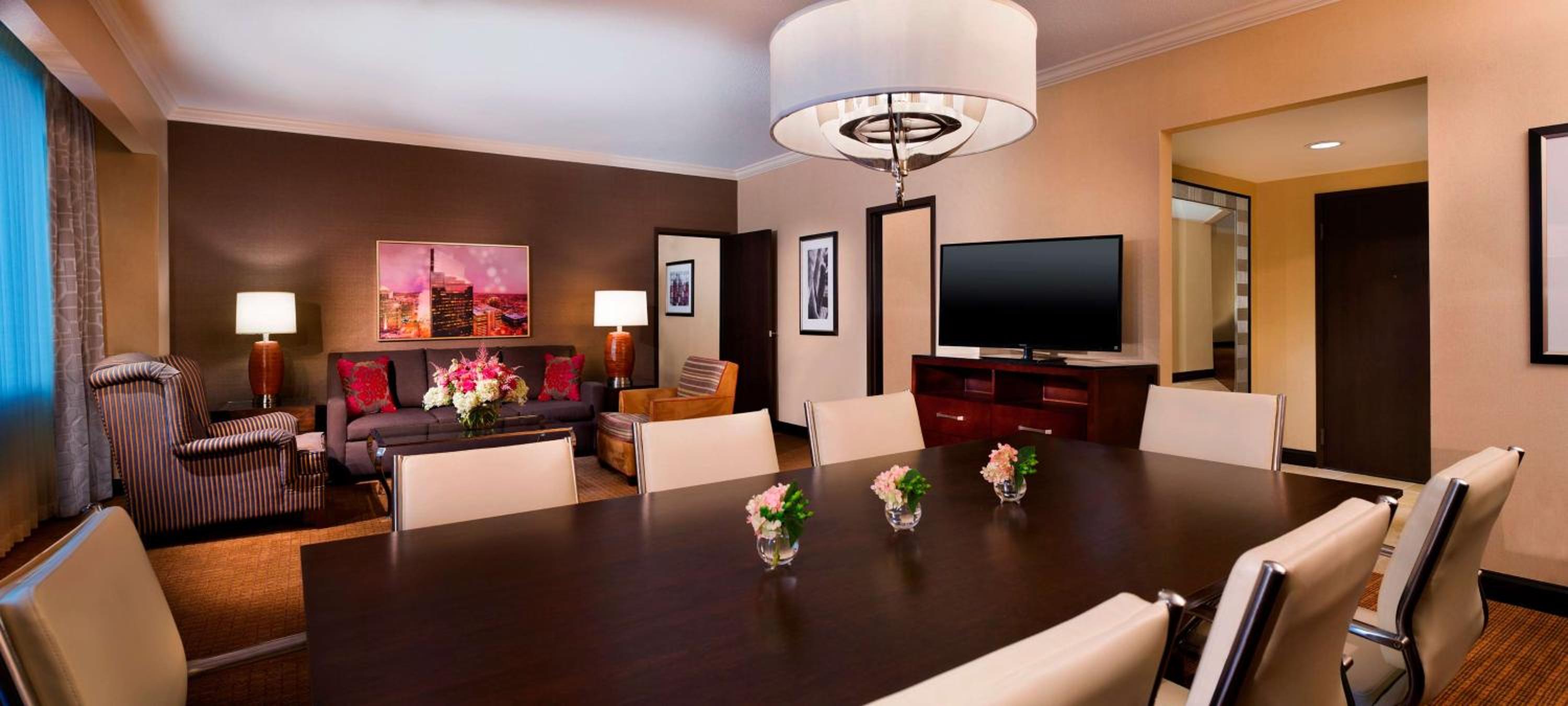 Parlor with Sofa Bed photo 1