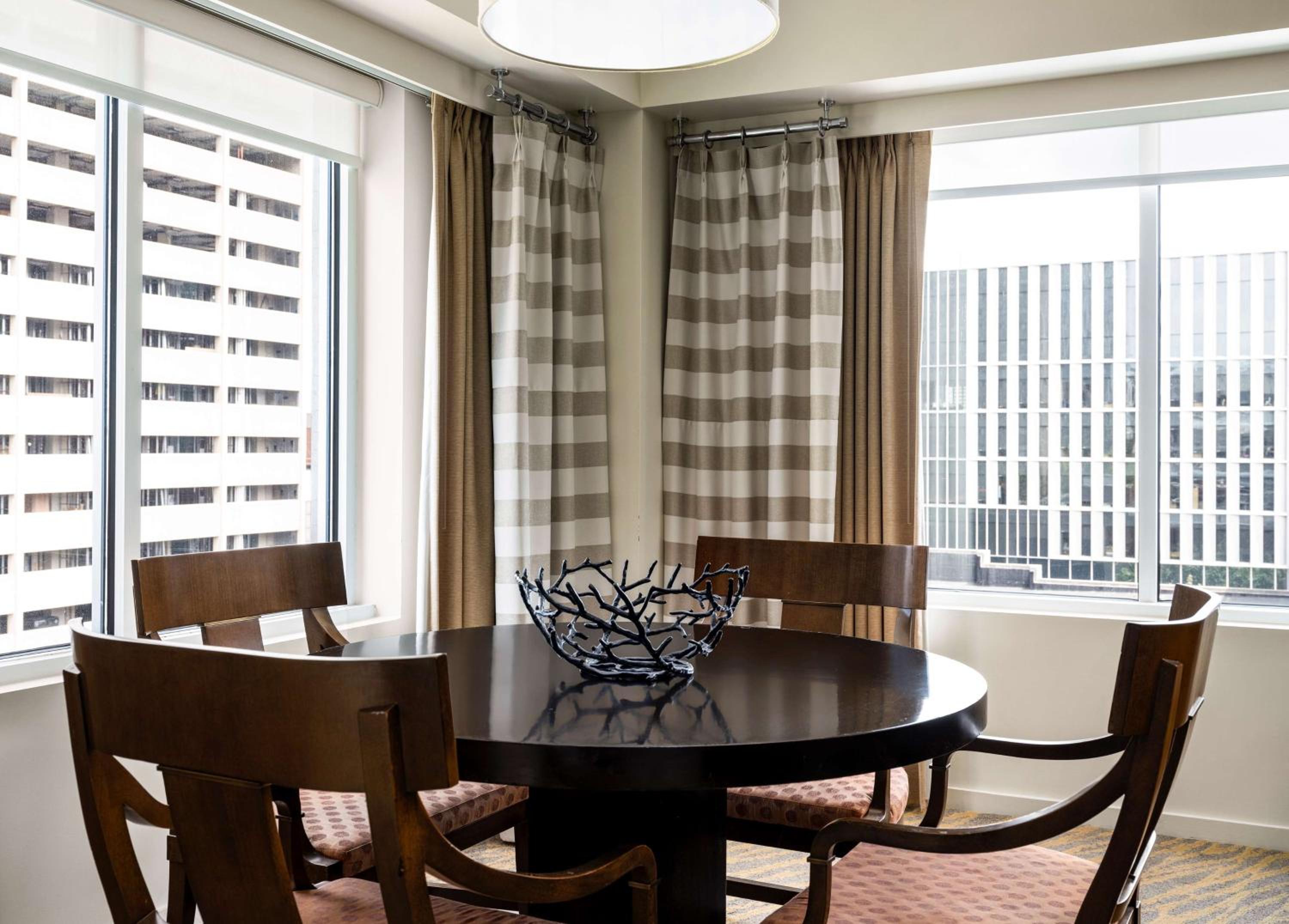 Junior King Suite - Photo 4