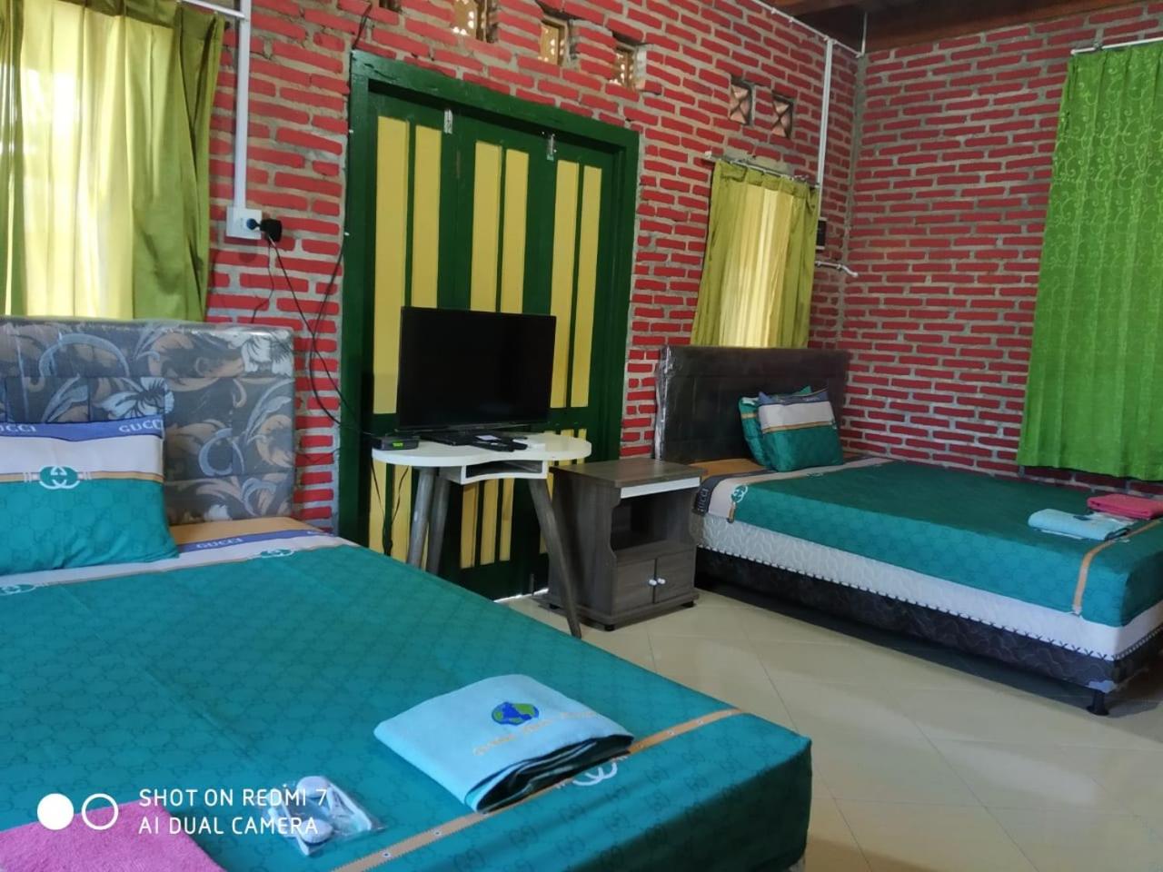 Family Room - Photo 3
