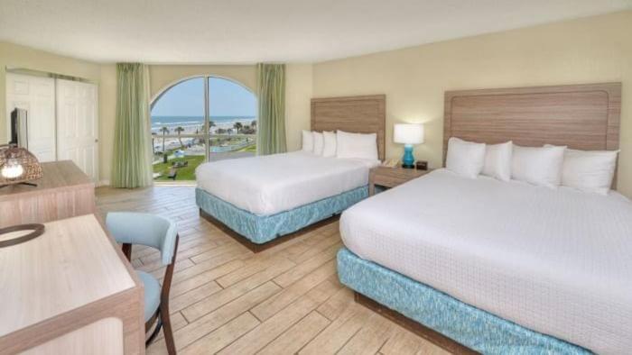 Deluxe Suite - Photo 1