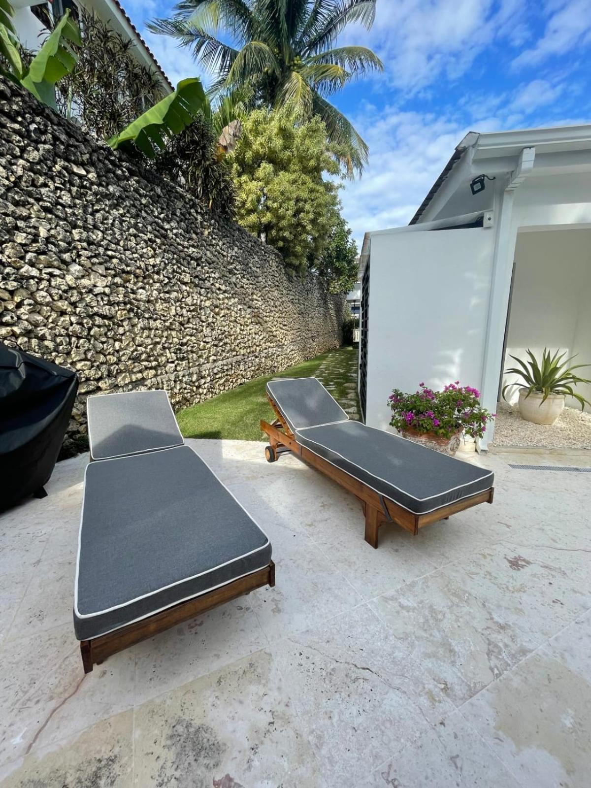 Villa photo 3