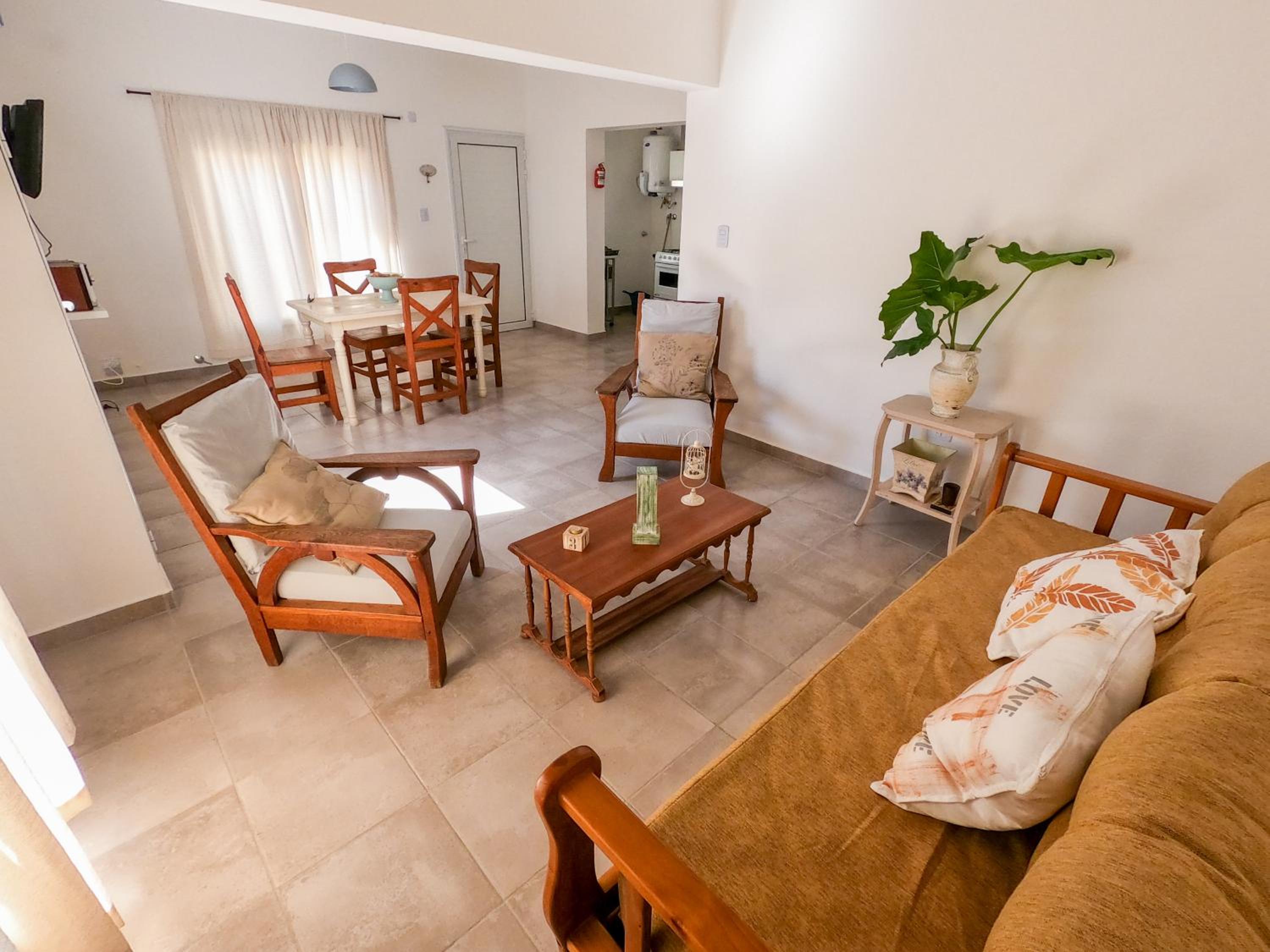One-Bedroom House photo 2