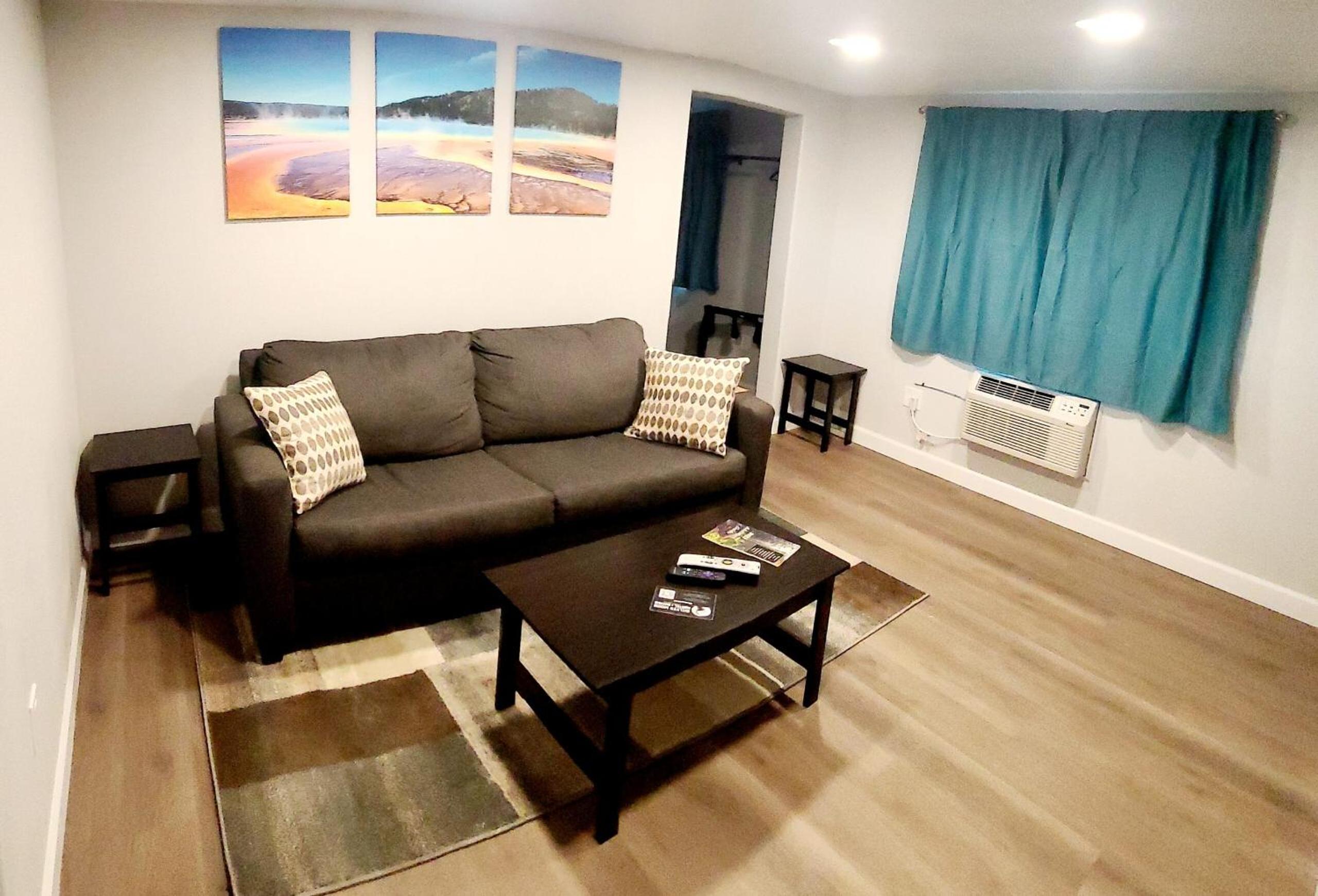 Deluxe Family Suite - Photo 5