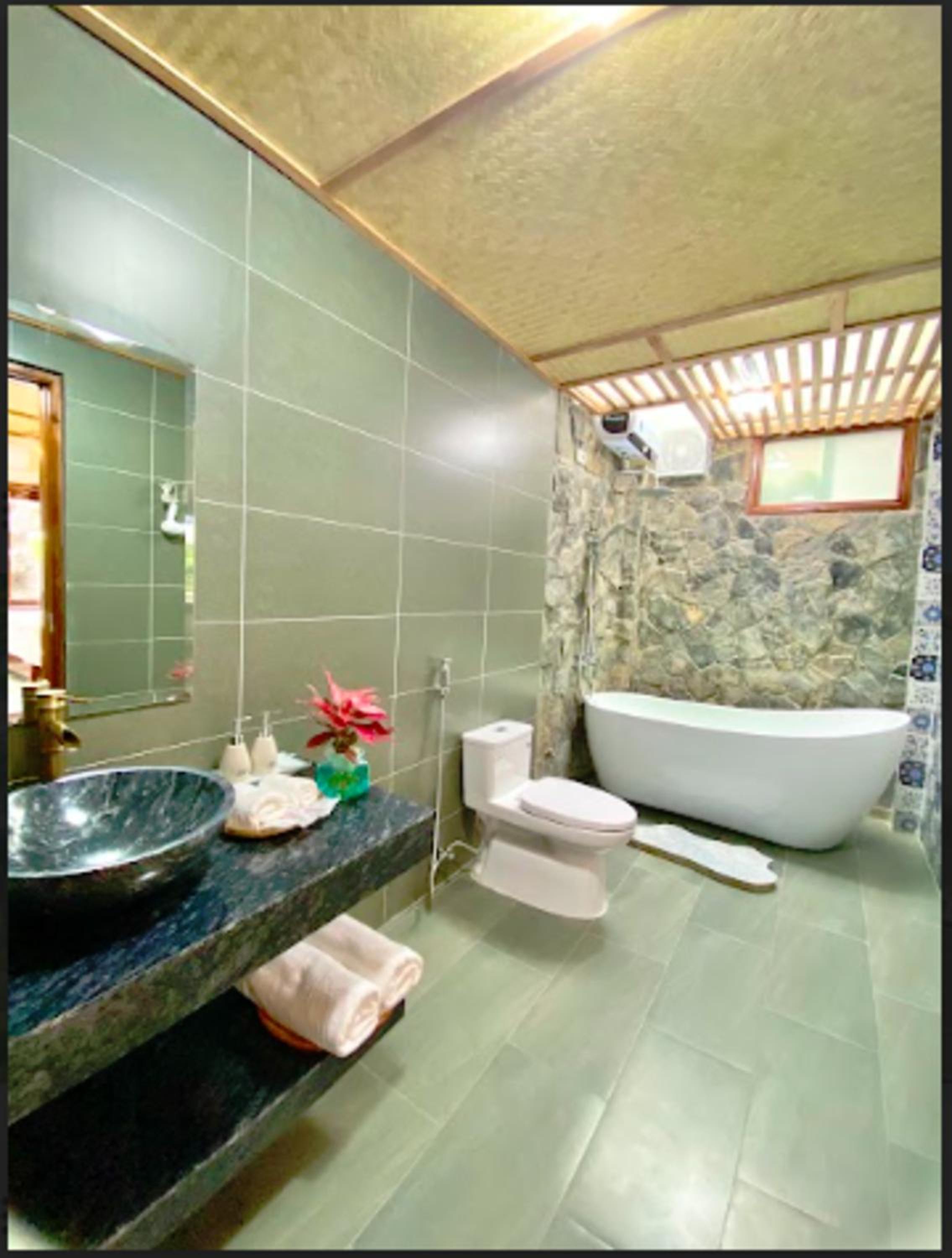 Family Room with Bath - Photo 6