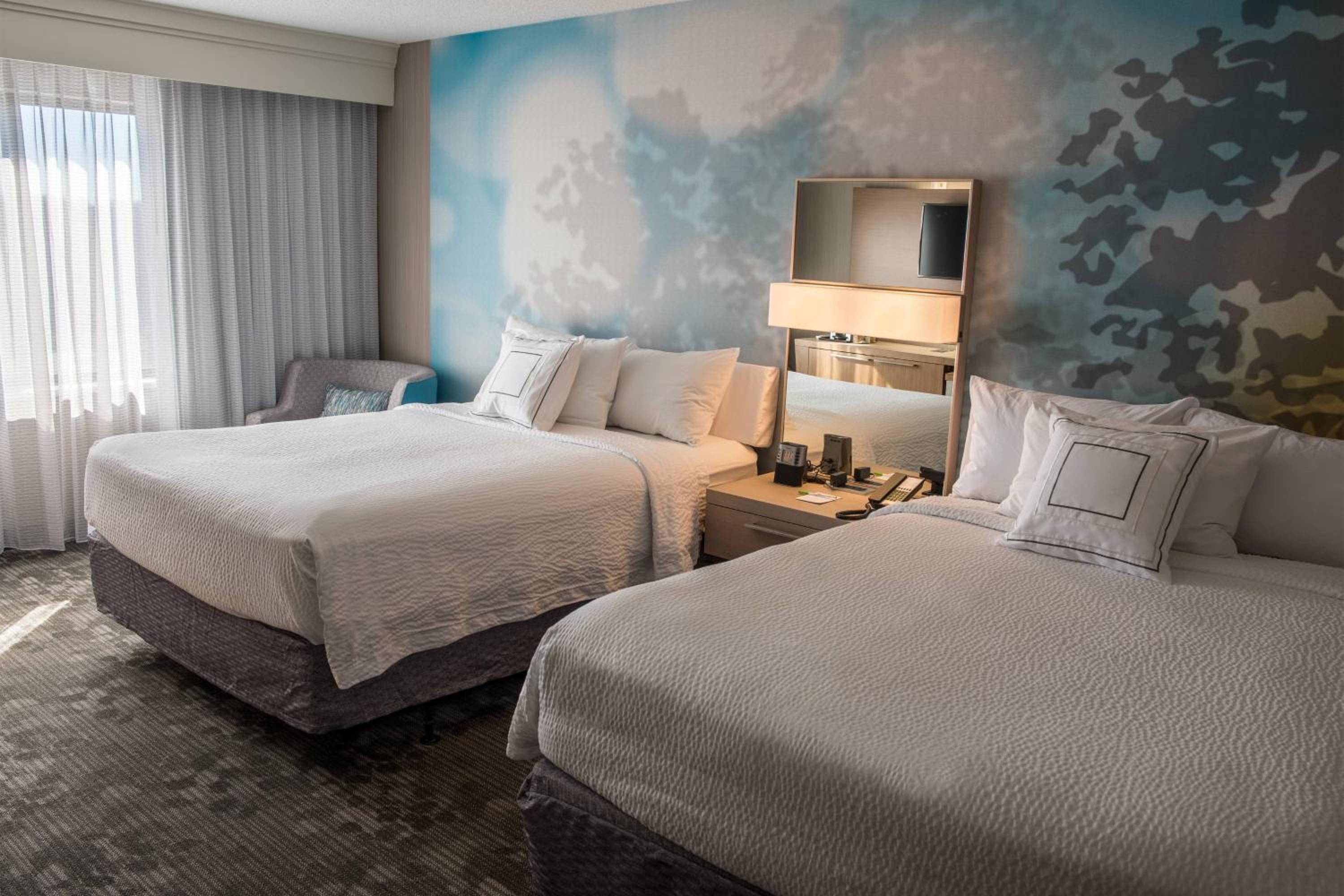 Queen Room with Two Queen Beds - Photo 1
