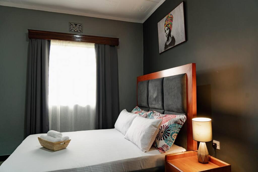 Three-Bedroom House photo 1