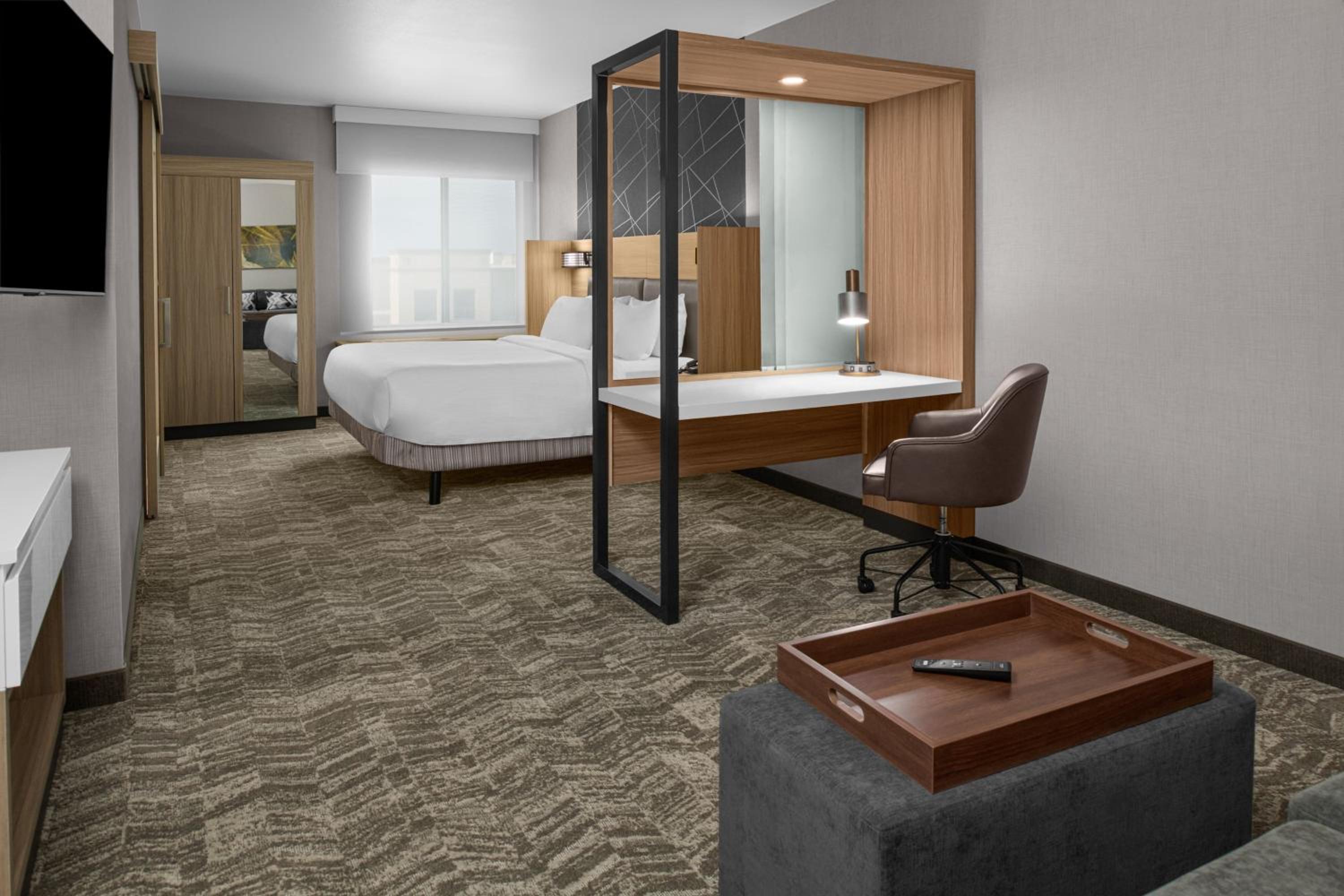 King Suite with Trundle Bed - Photo 6