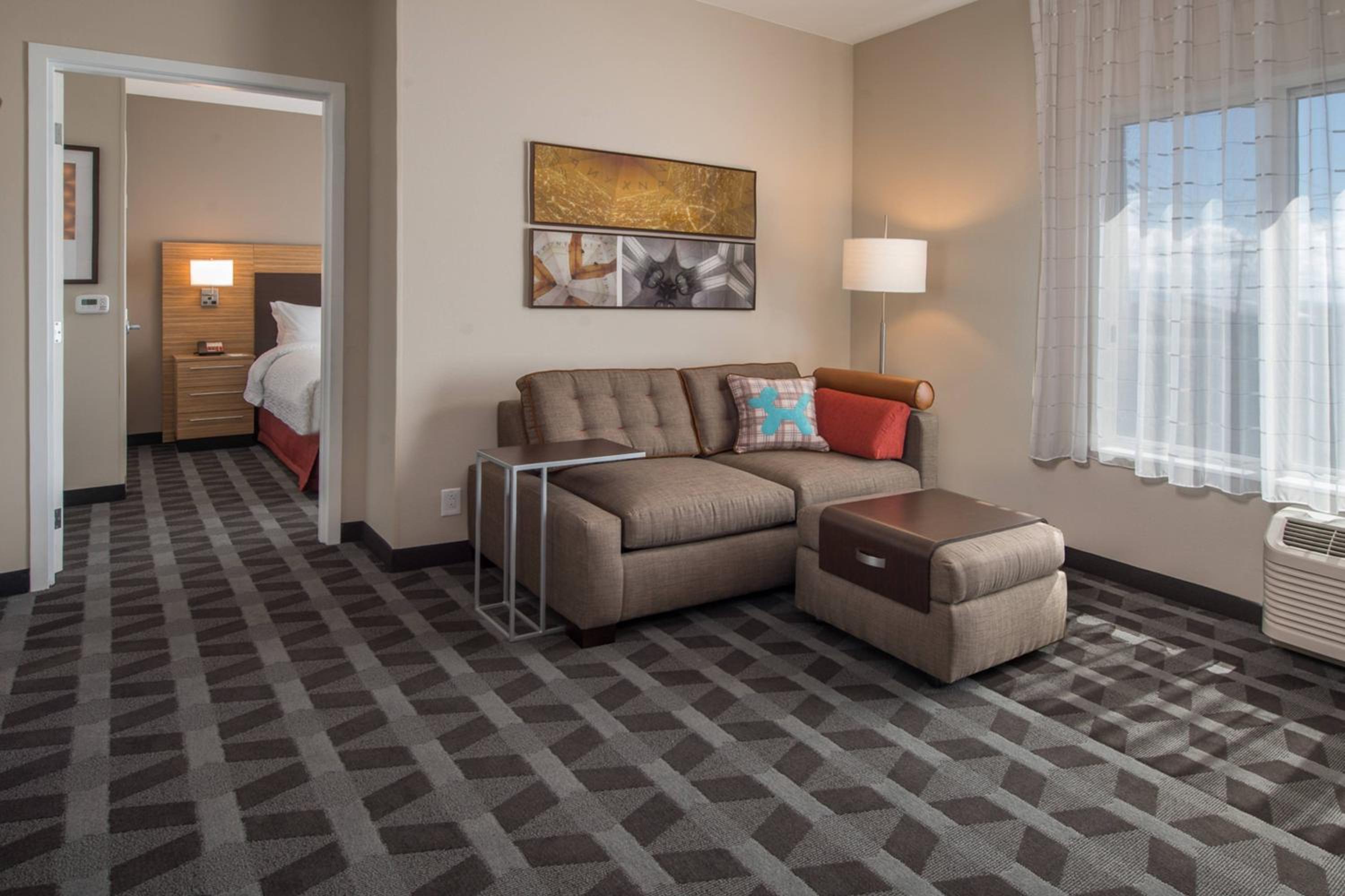 One-Bedroom Queen Suite - Photo 1