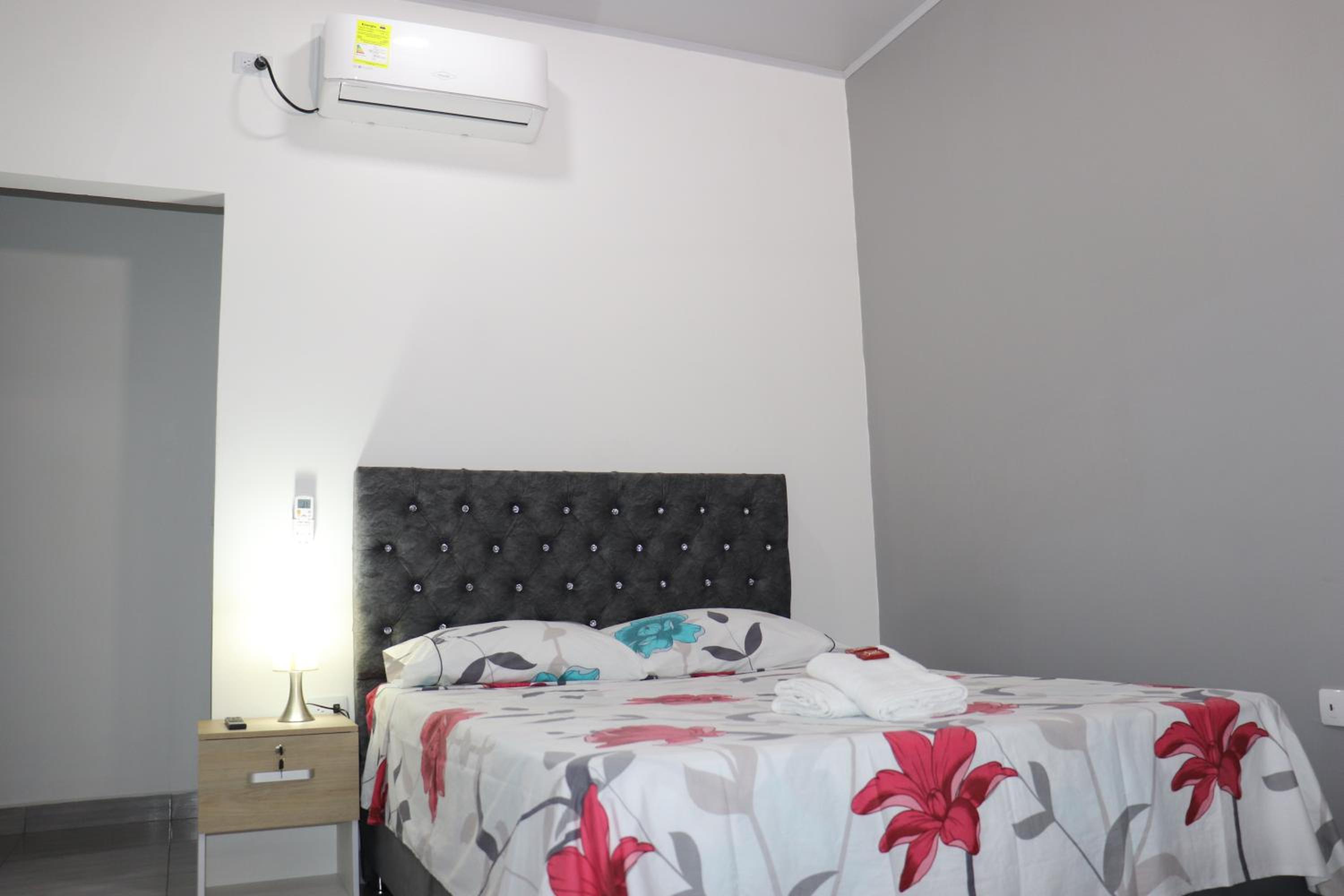Double Room with Private Bathroom photo 2