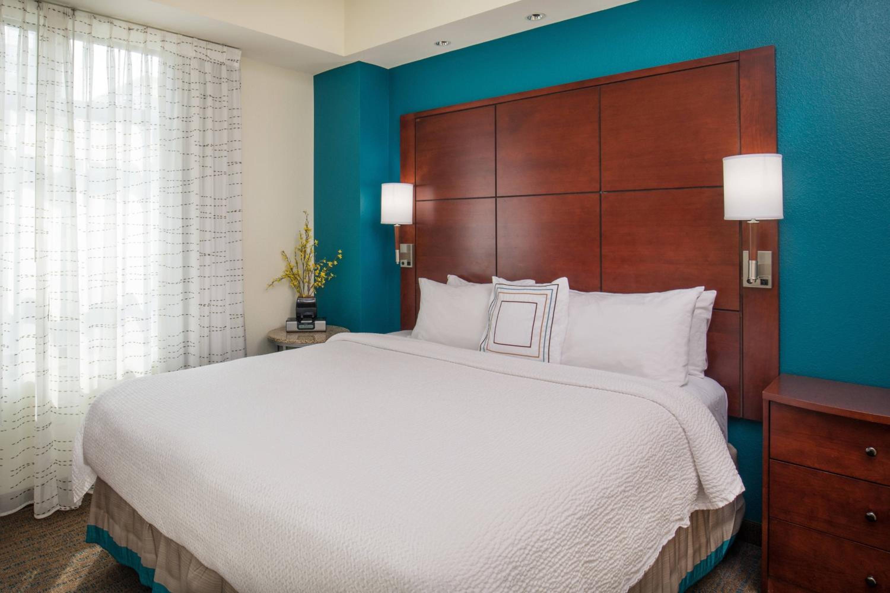 One-Bedroom King Suite - Photo 1