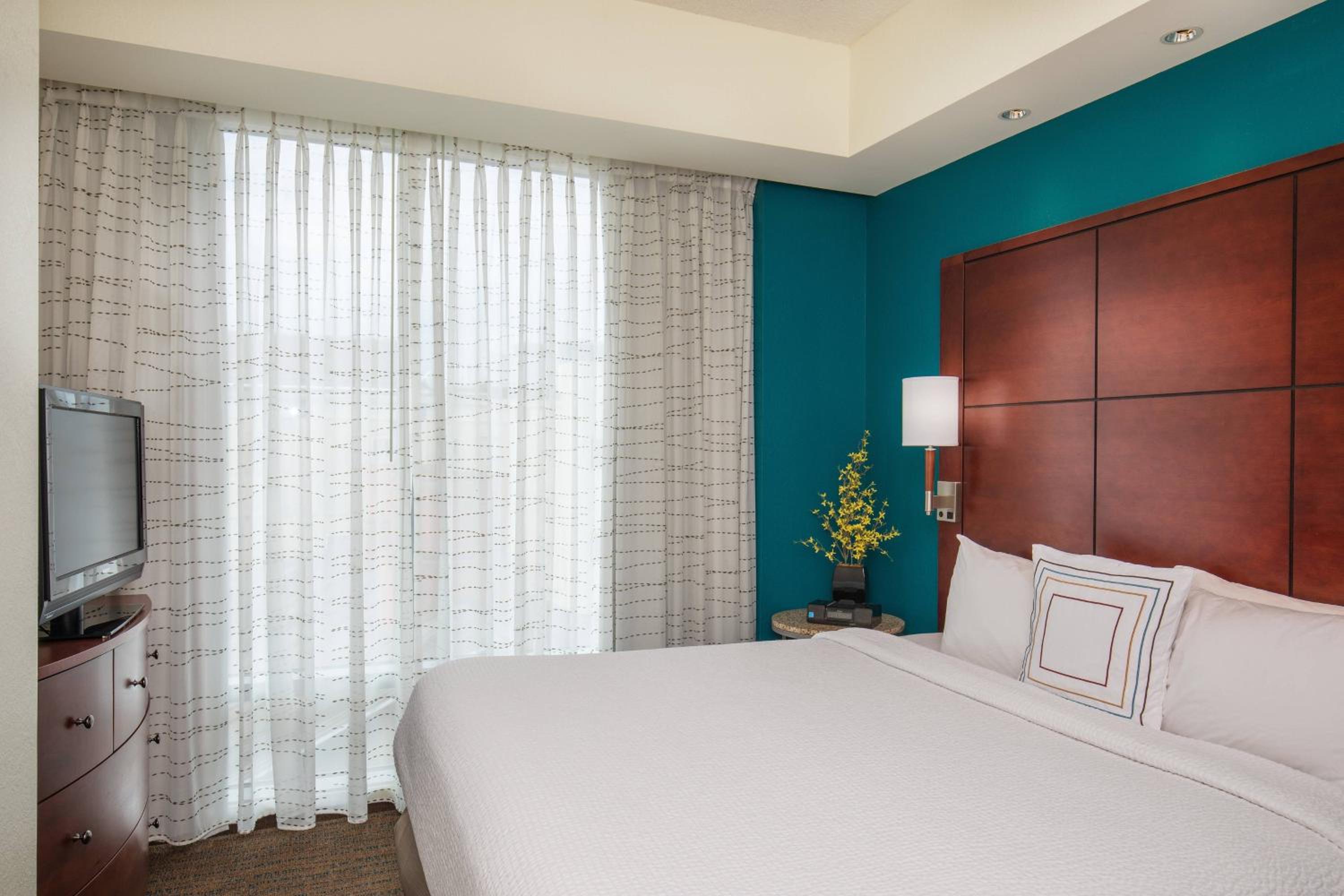 Two-Bedroom King Suite - Photo 1