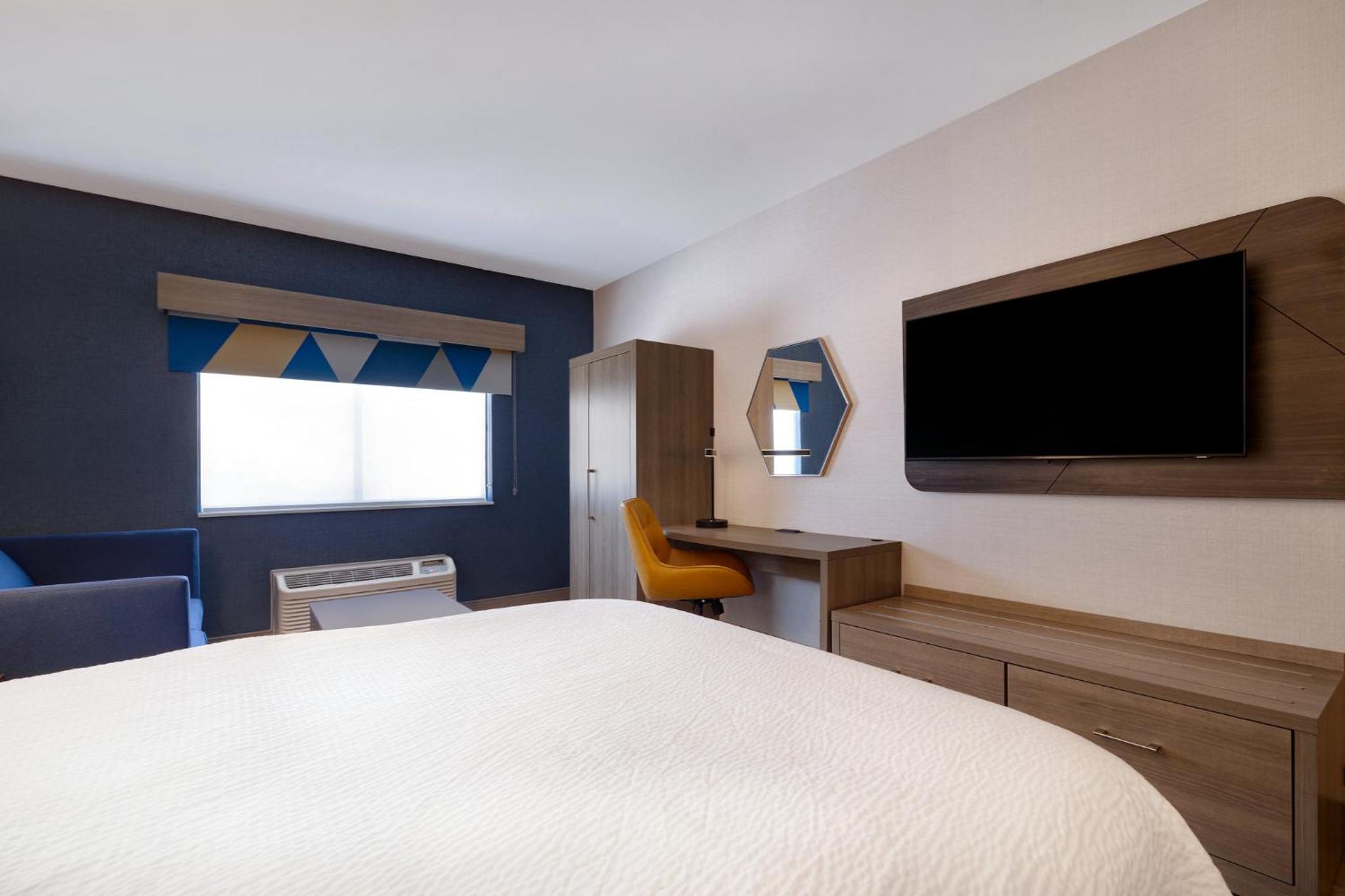 Family Studio Suite - Photo 5