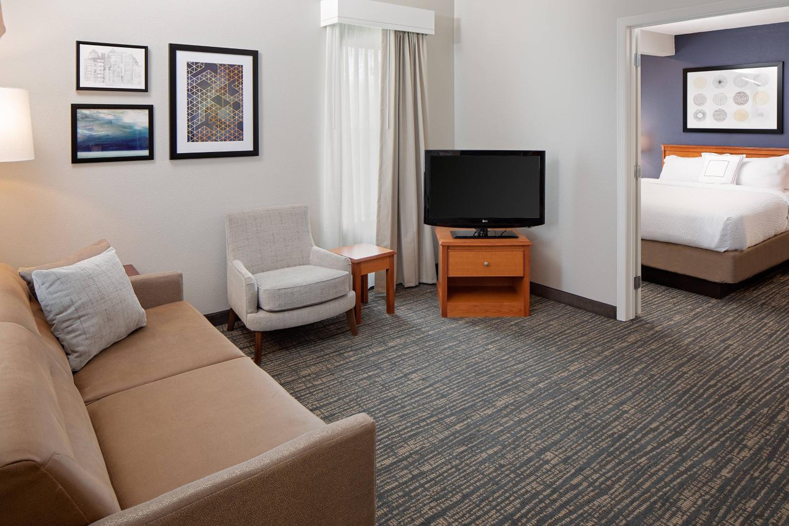 Penthouse Suite - Photo 1
