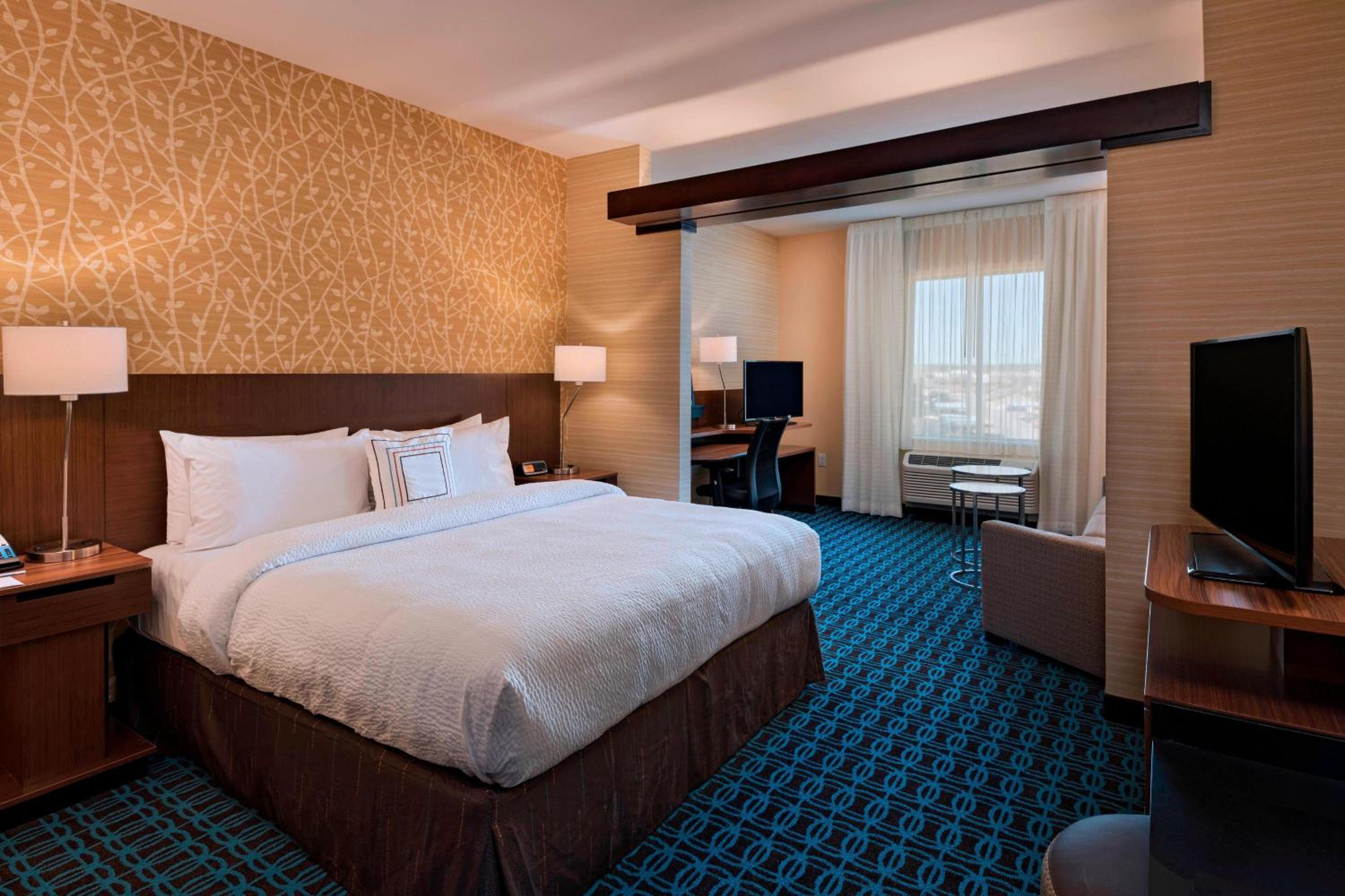 King Suite with Sofa Bed - Hearing Accessible